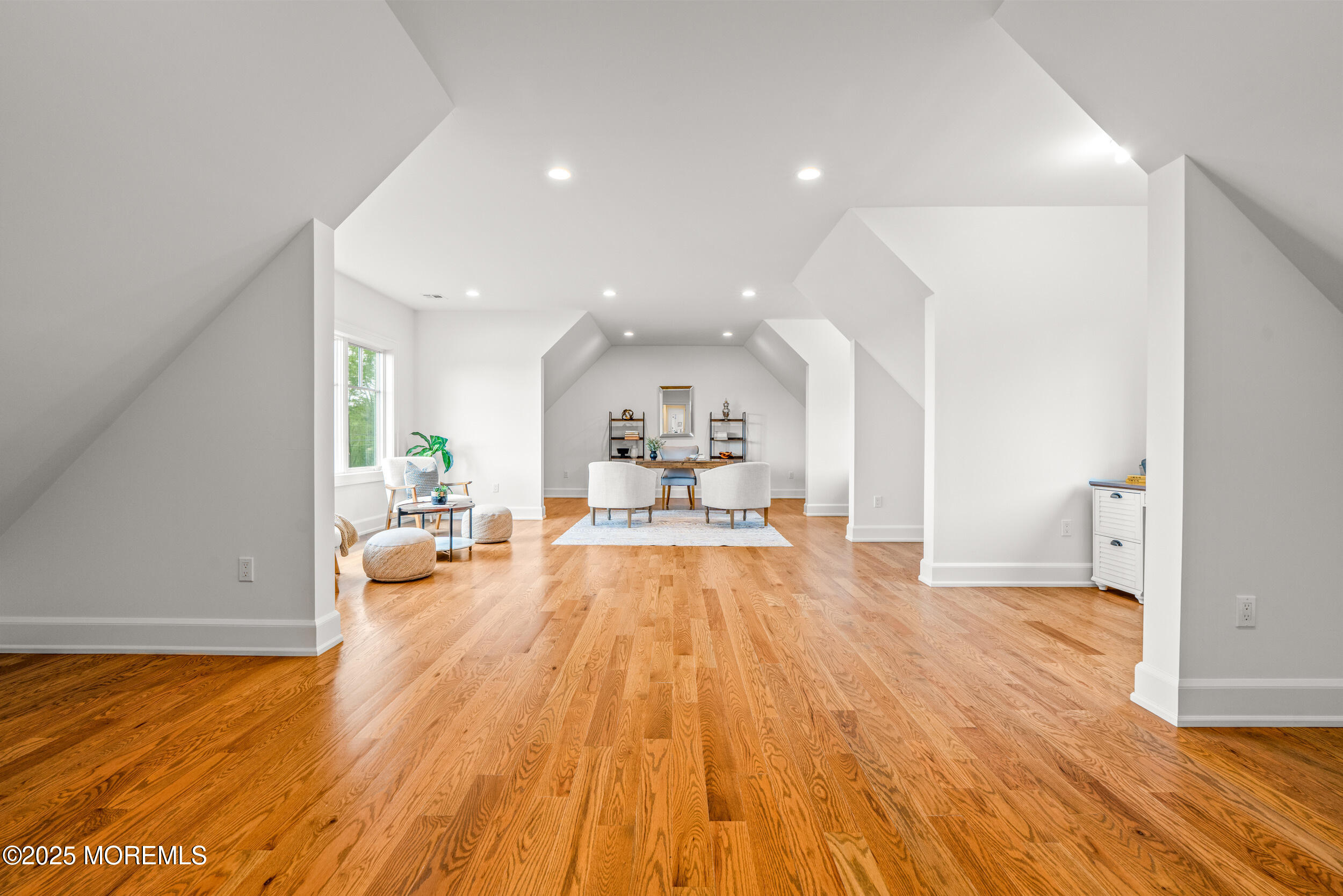 11 Beacon Hill Road