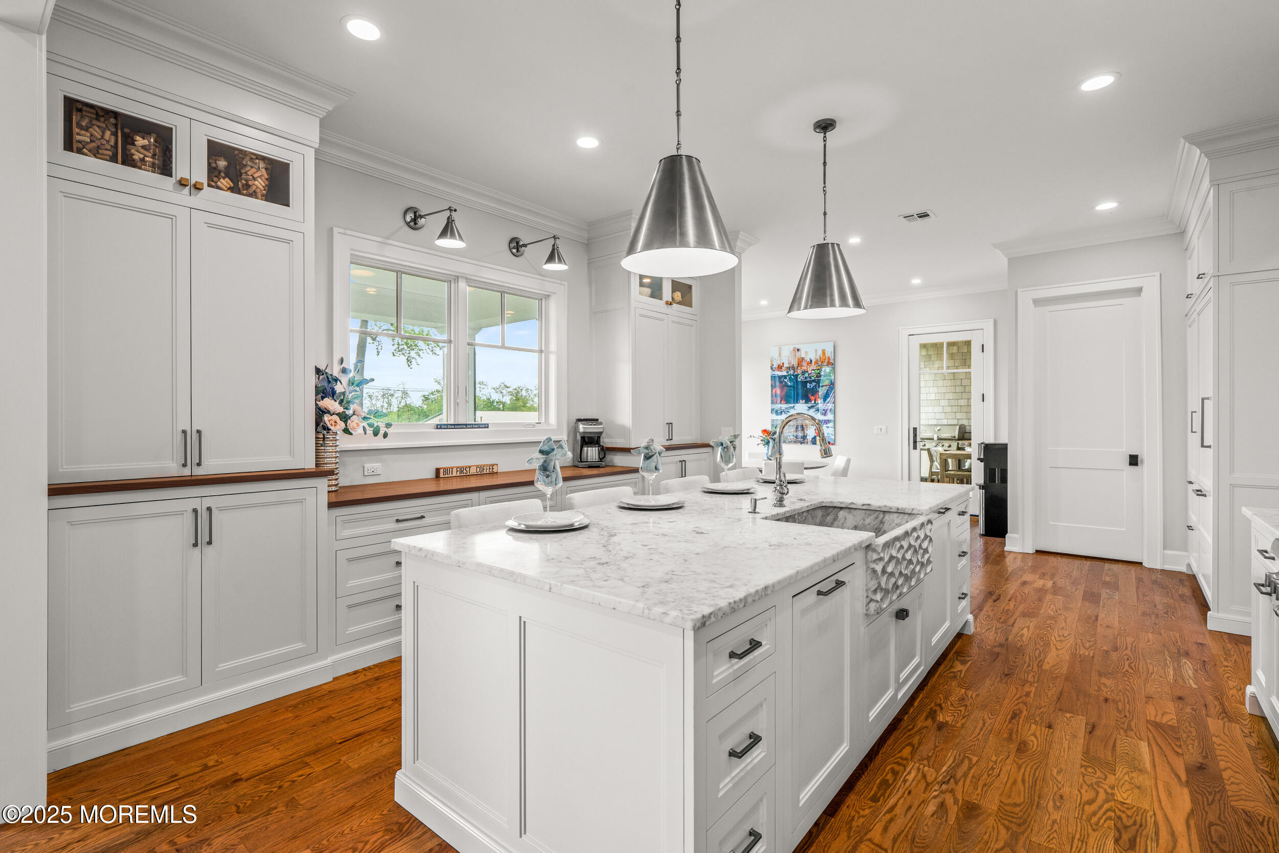 11 Beacon Hill Road