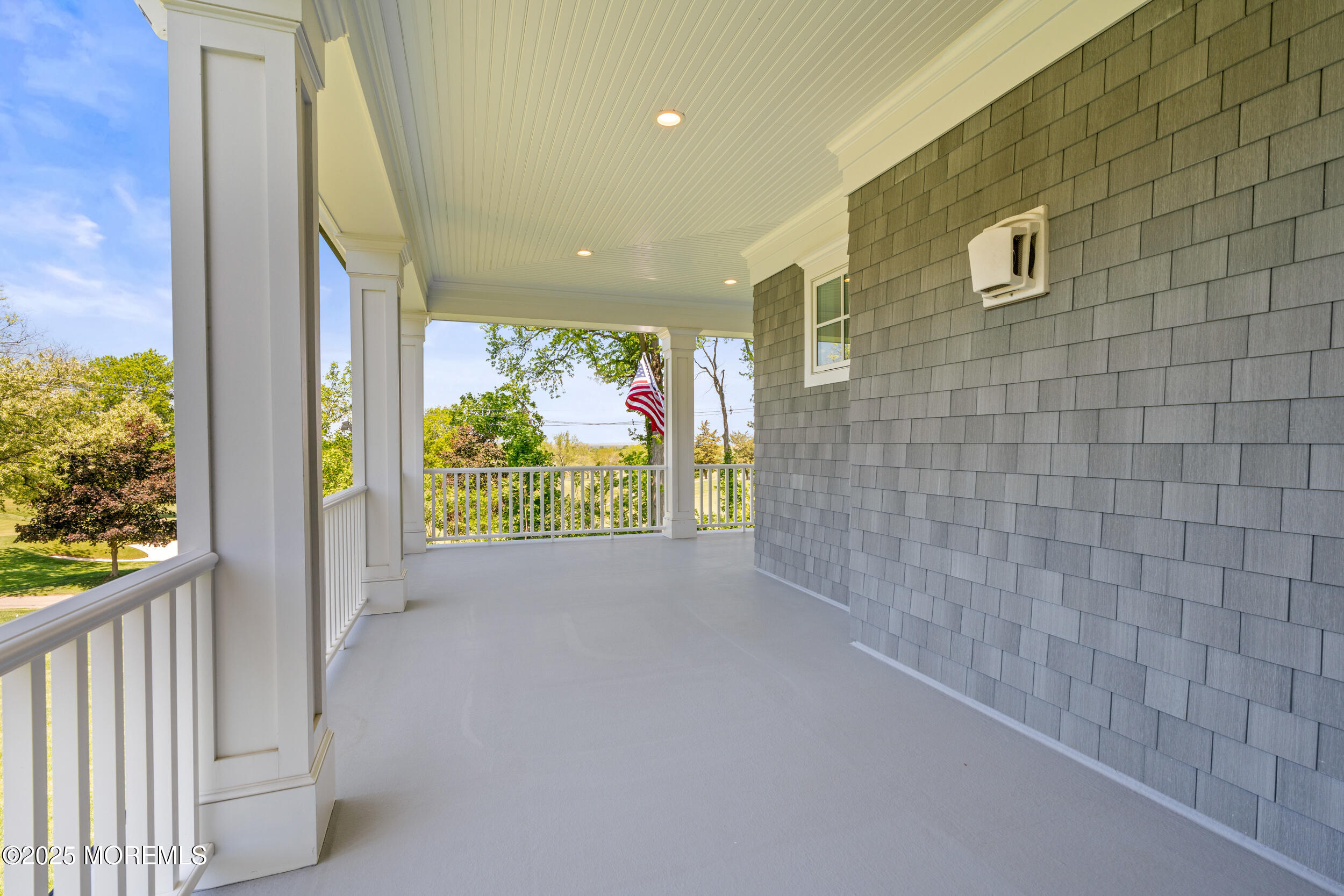 11 Beacon Hill Road