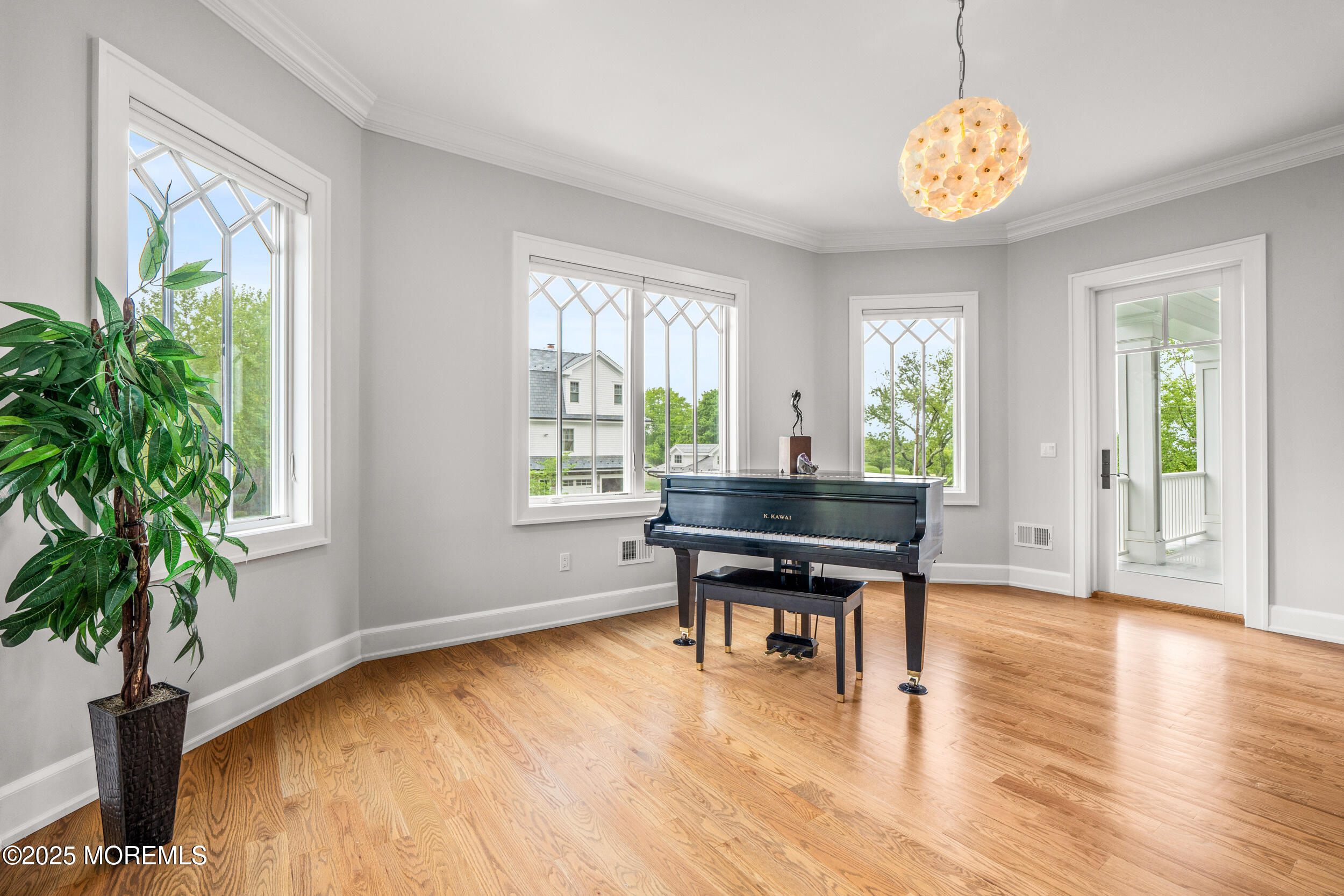 11 Beacon Hill Road