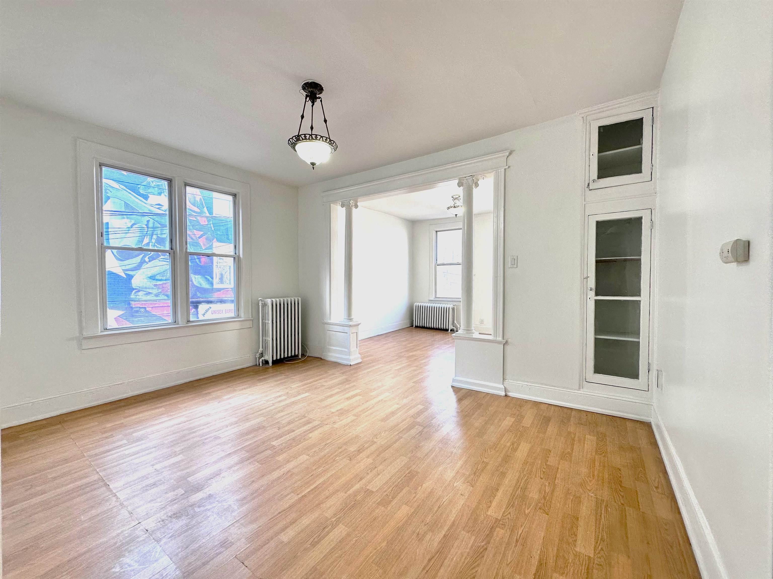382 SUMMIT AVE Unit: 2