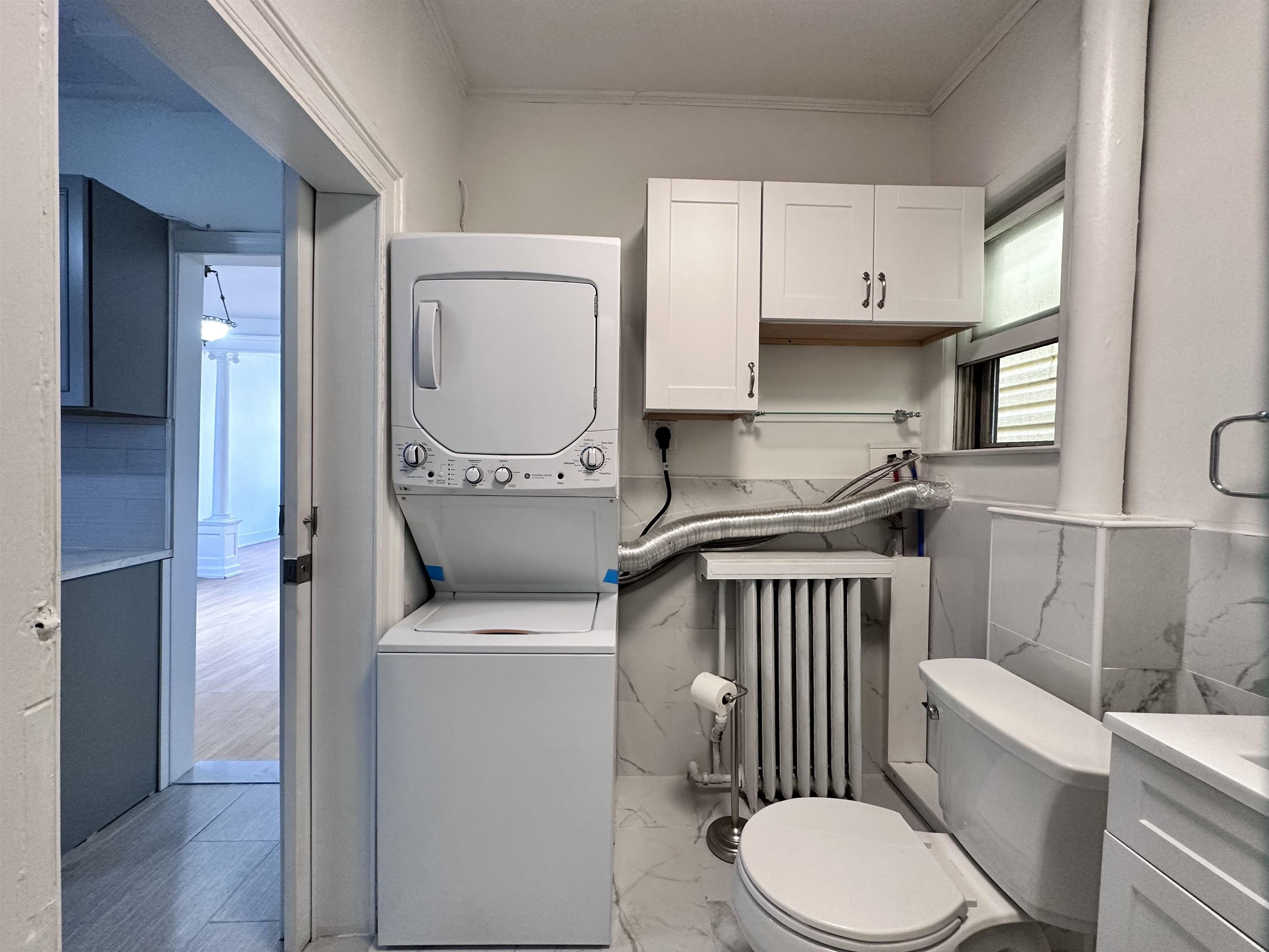 382 SUMMIT AVE Unit: 2