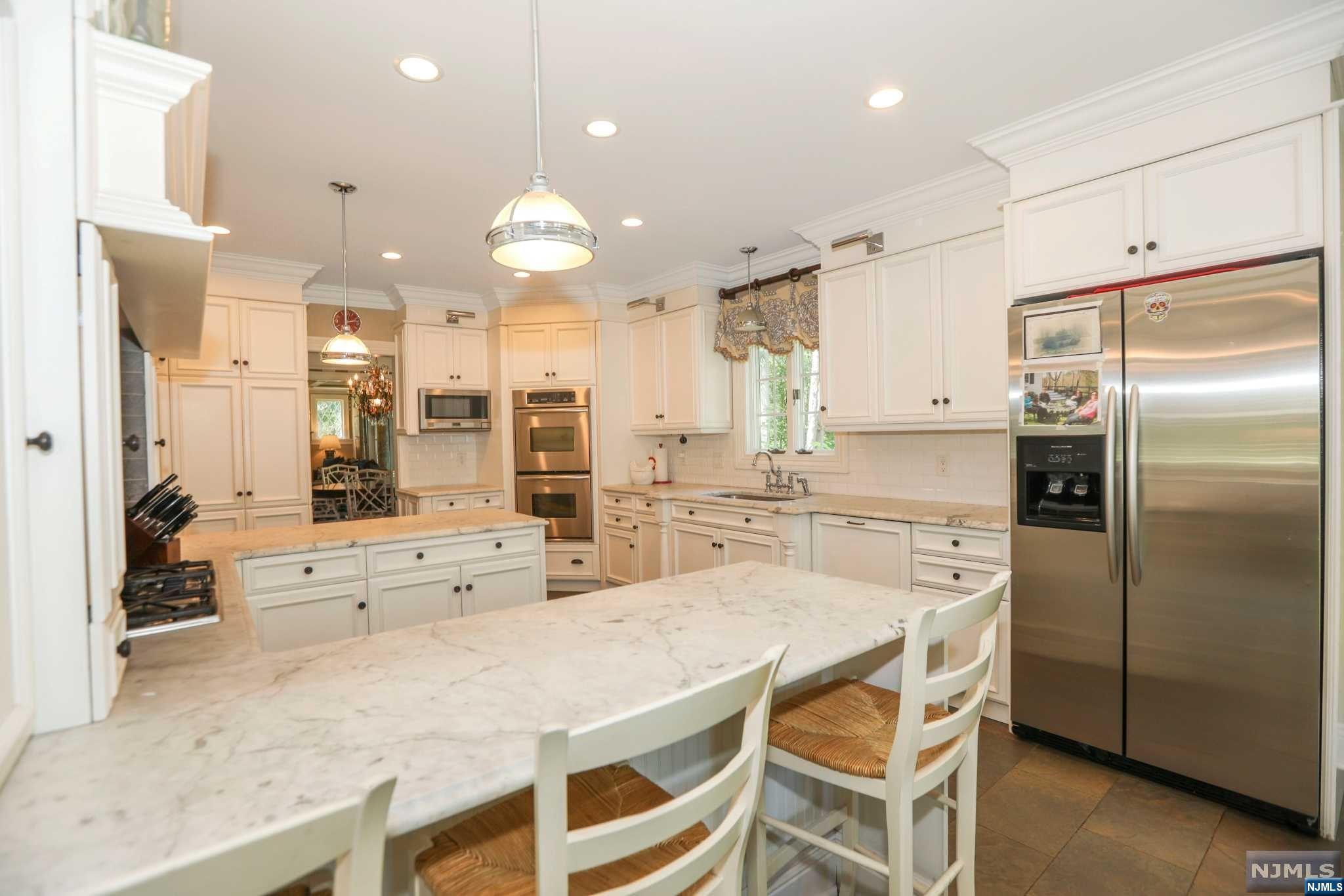 31 Long Hill Road