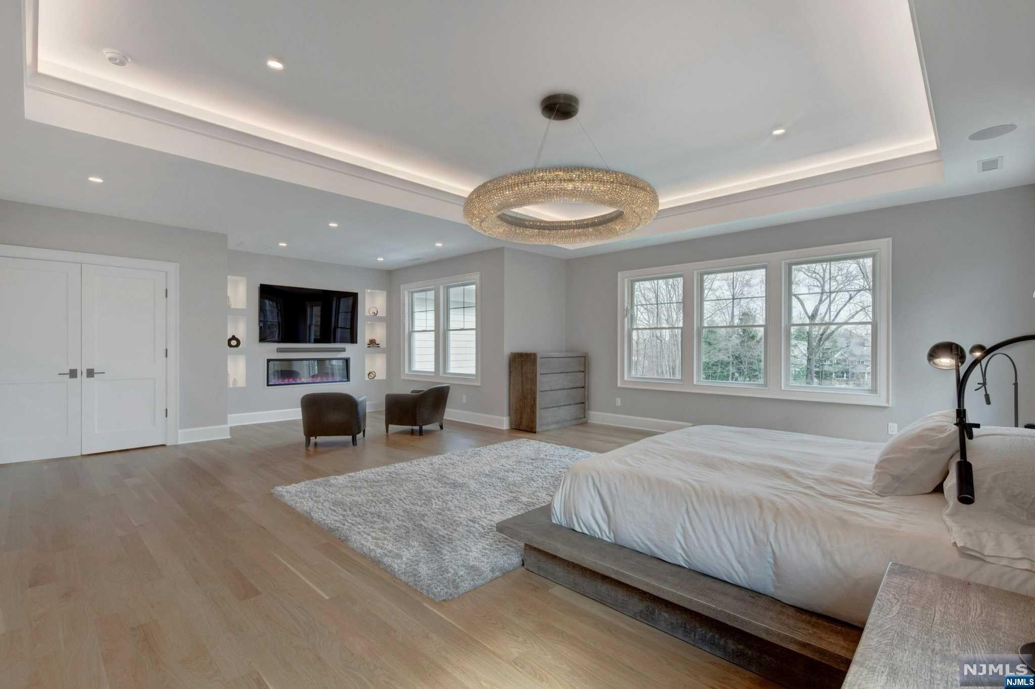 789 Colonial Road