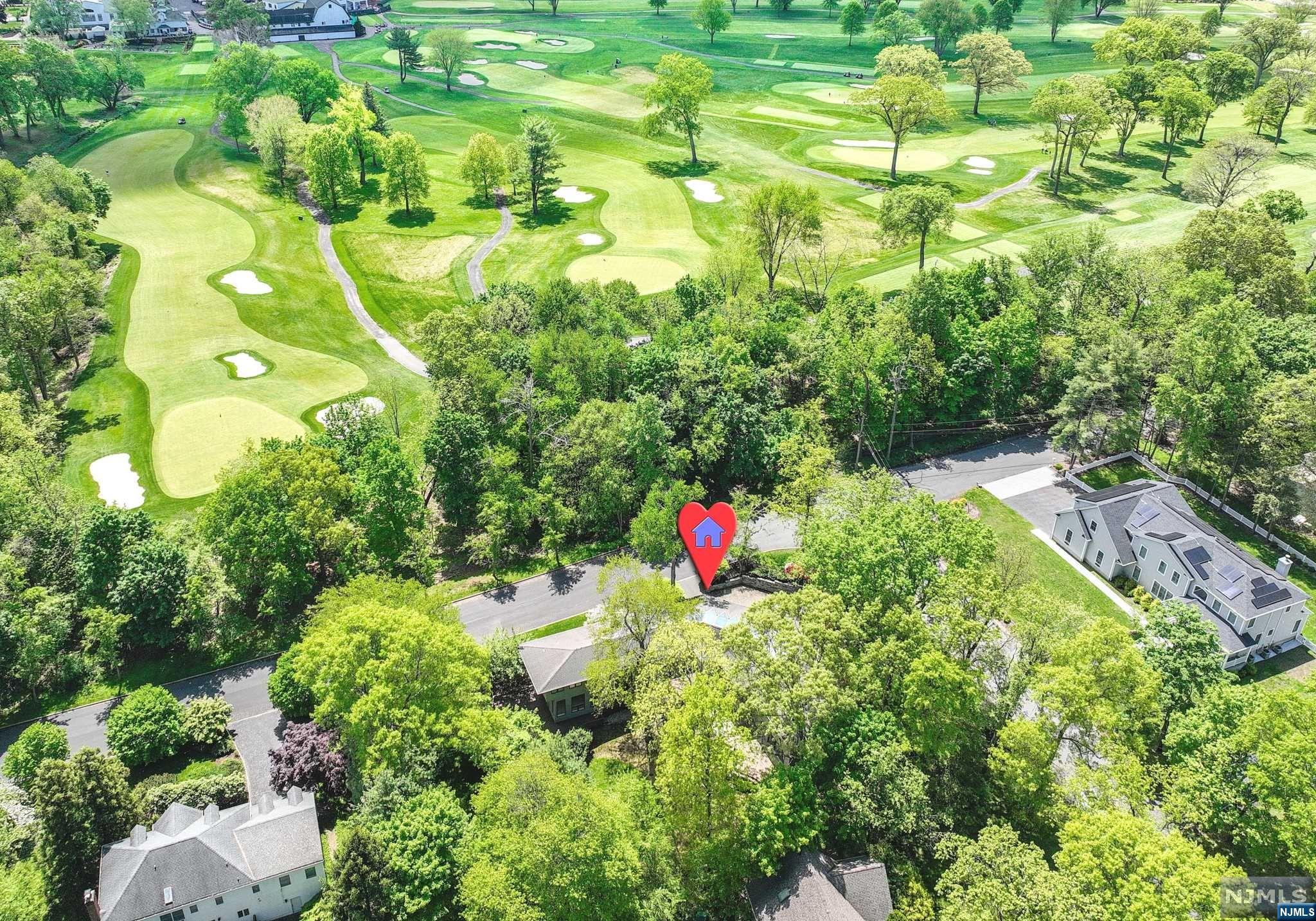 565 Green Lane
