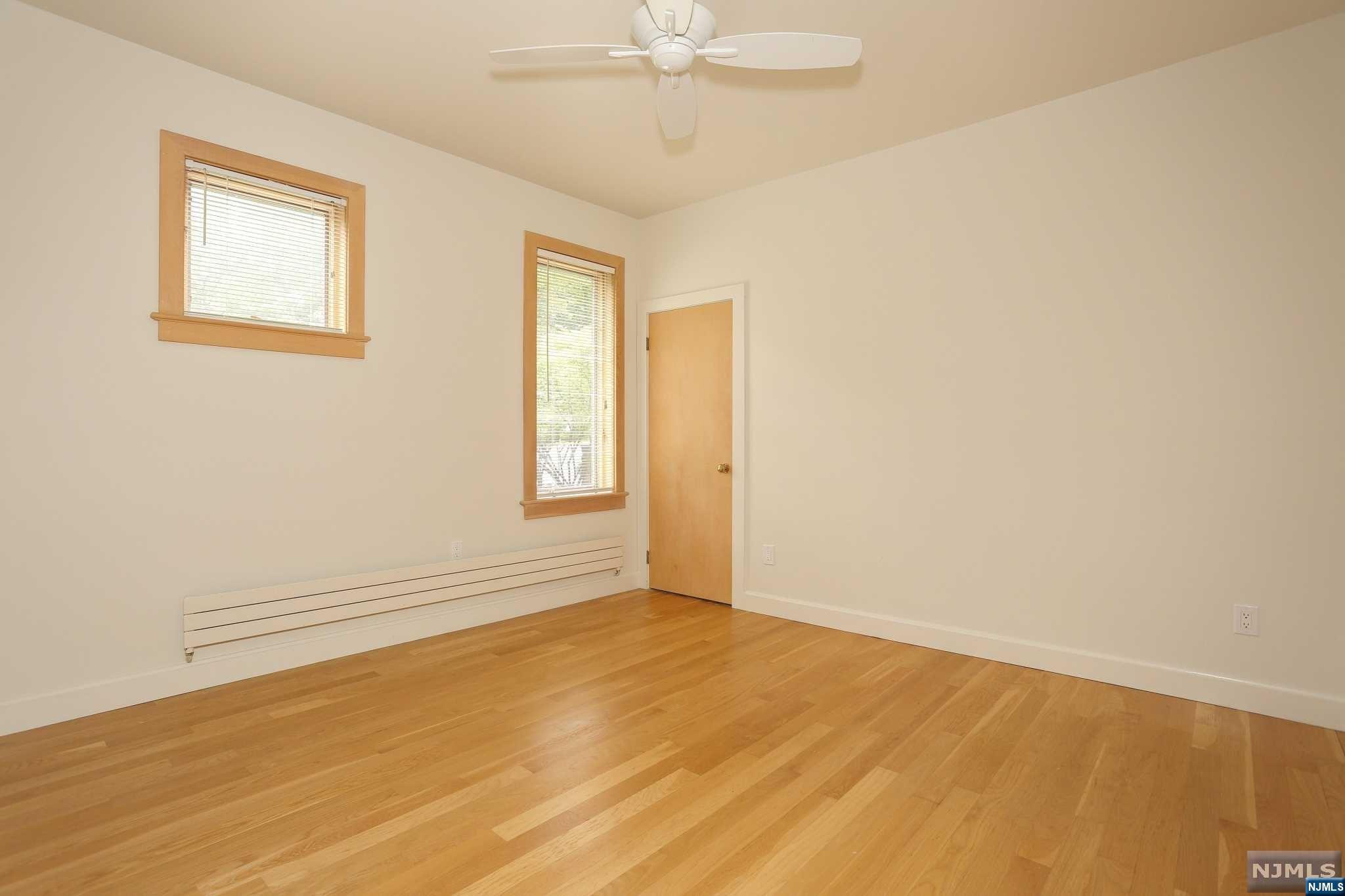 565 Green Lane