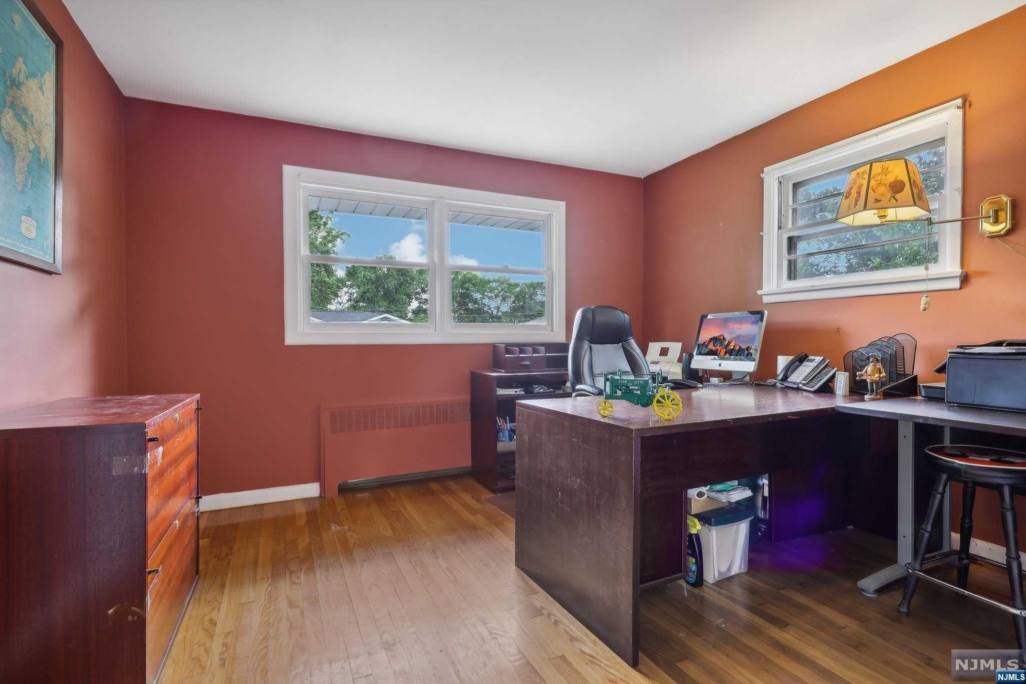387 Walnut Street
