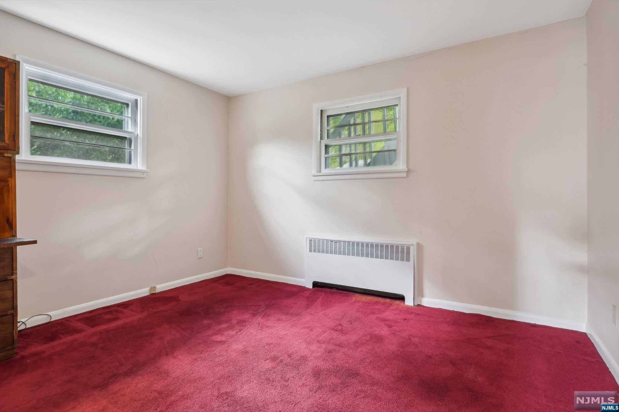 387 Walnut Street
