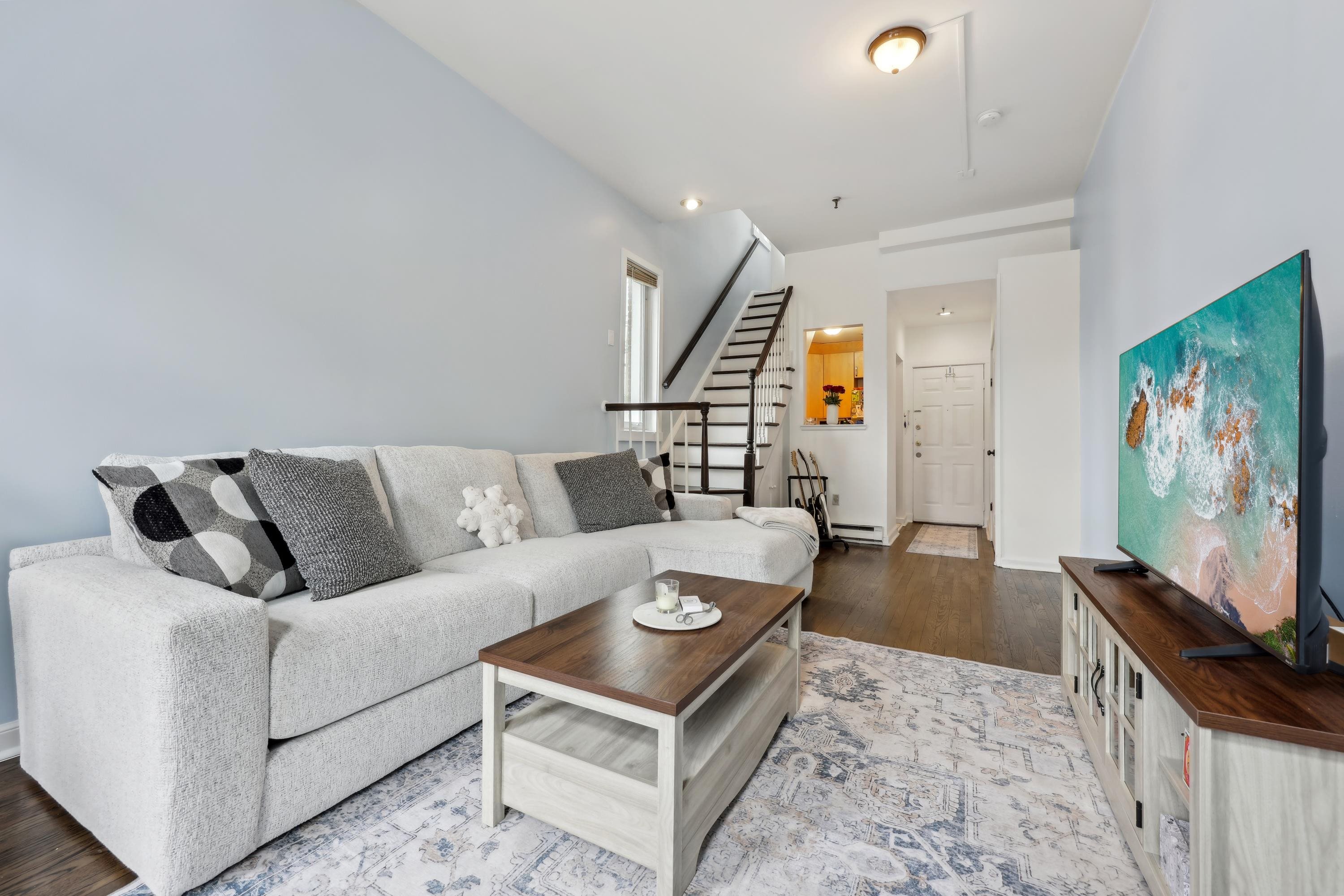 132 JACKSON ST Unit: 2RN