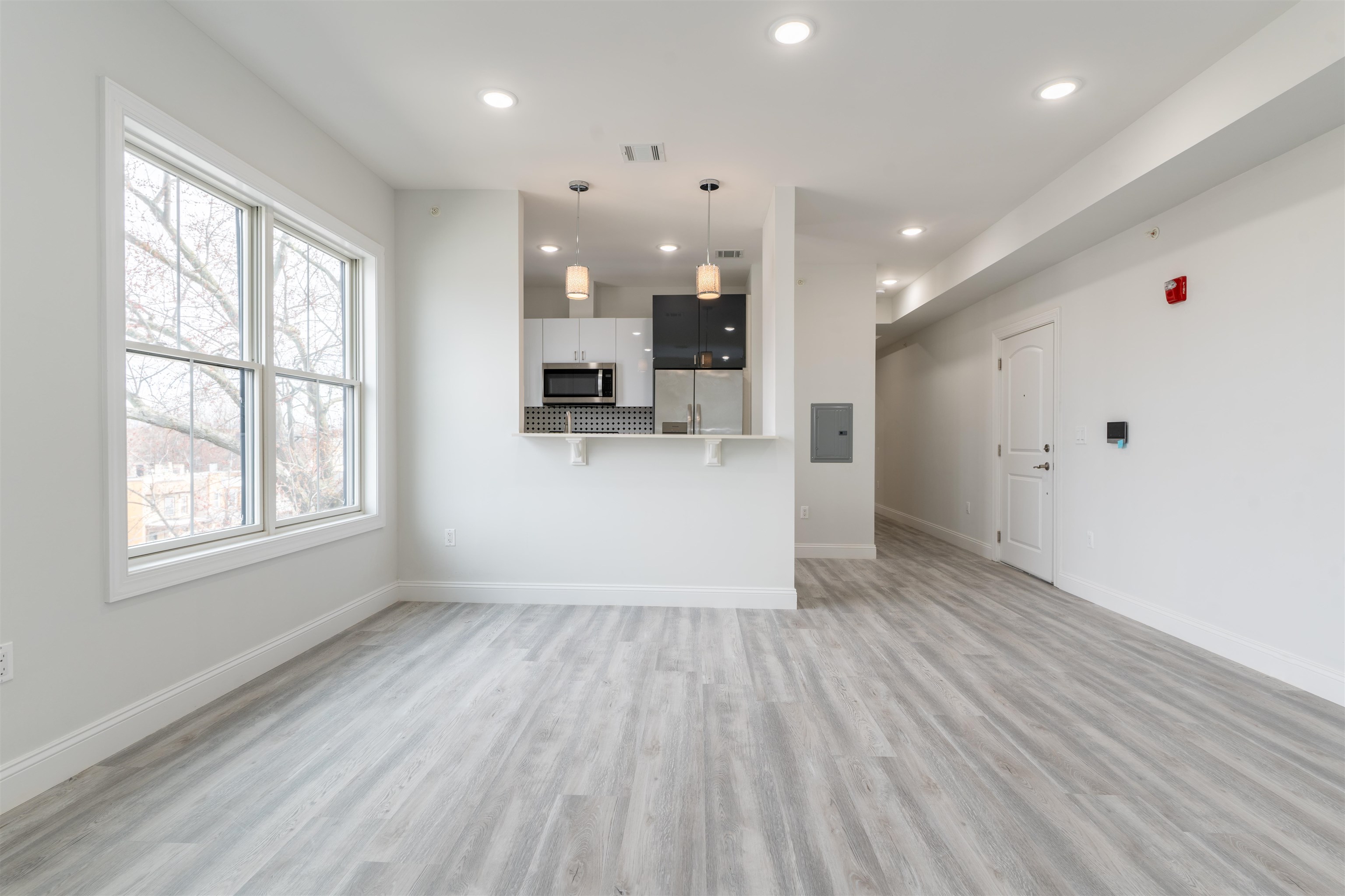 144 BERGEN AVE Unit: 5C