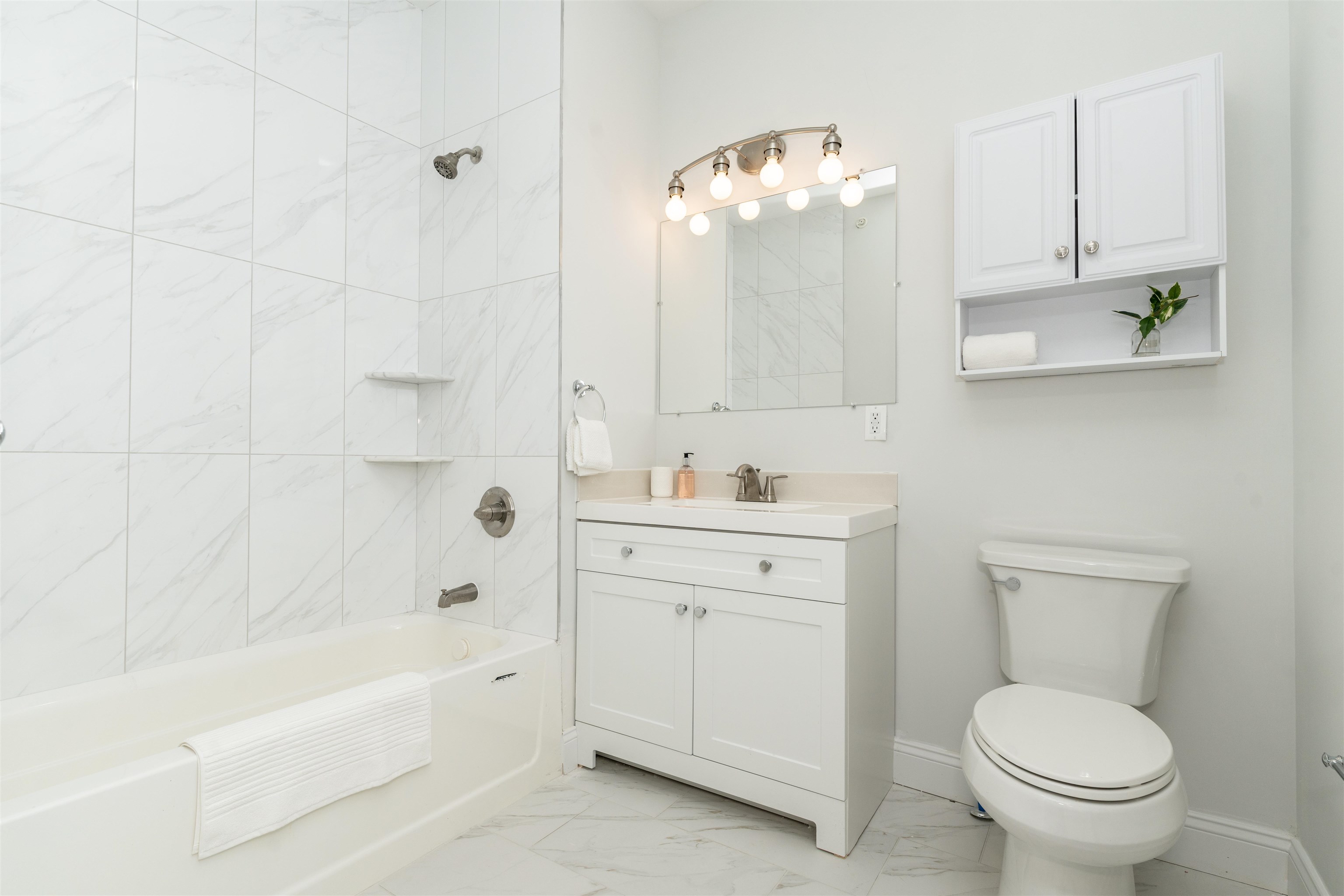144 BERGEN AVE Unit: 5C