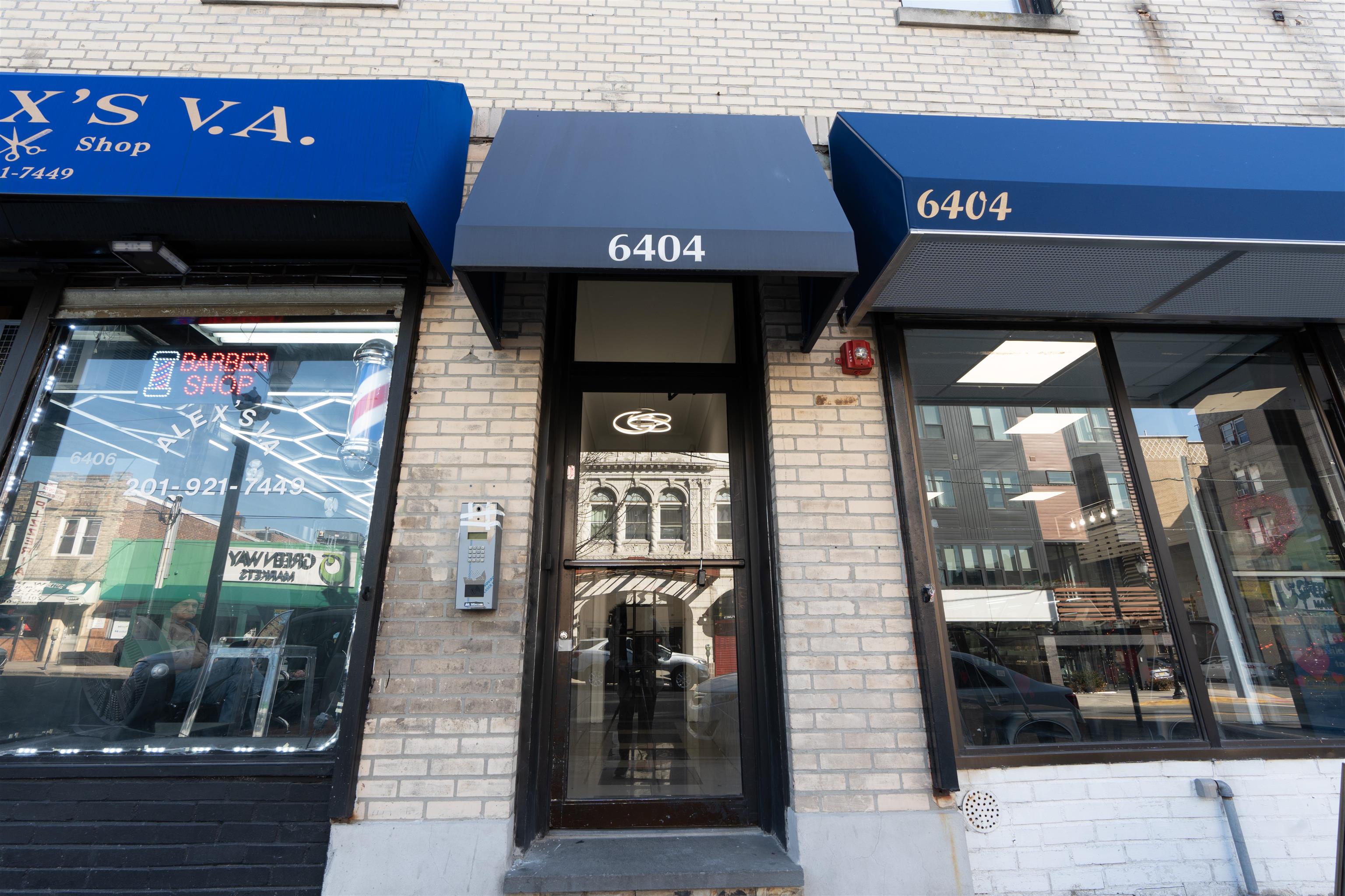 6404 PARK AVE Unit: 33