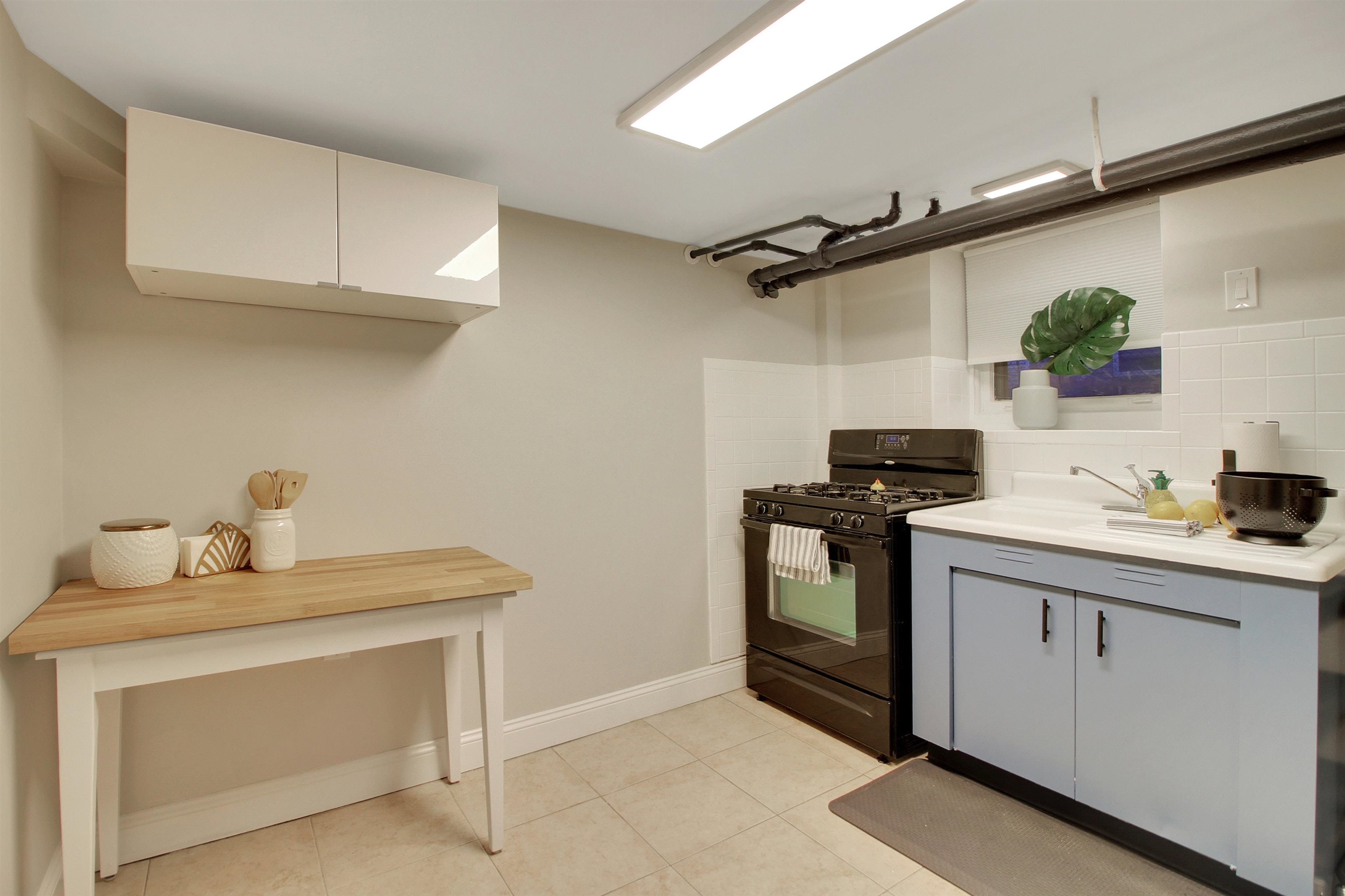 4914 PARK AVE Unit: G