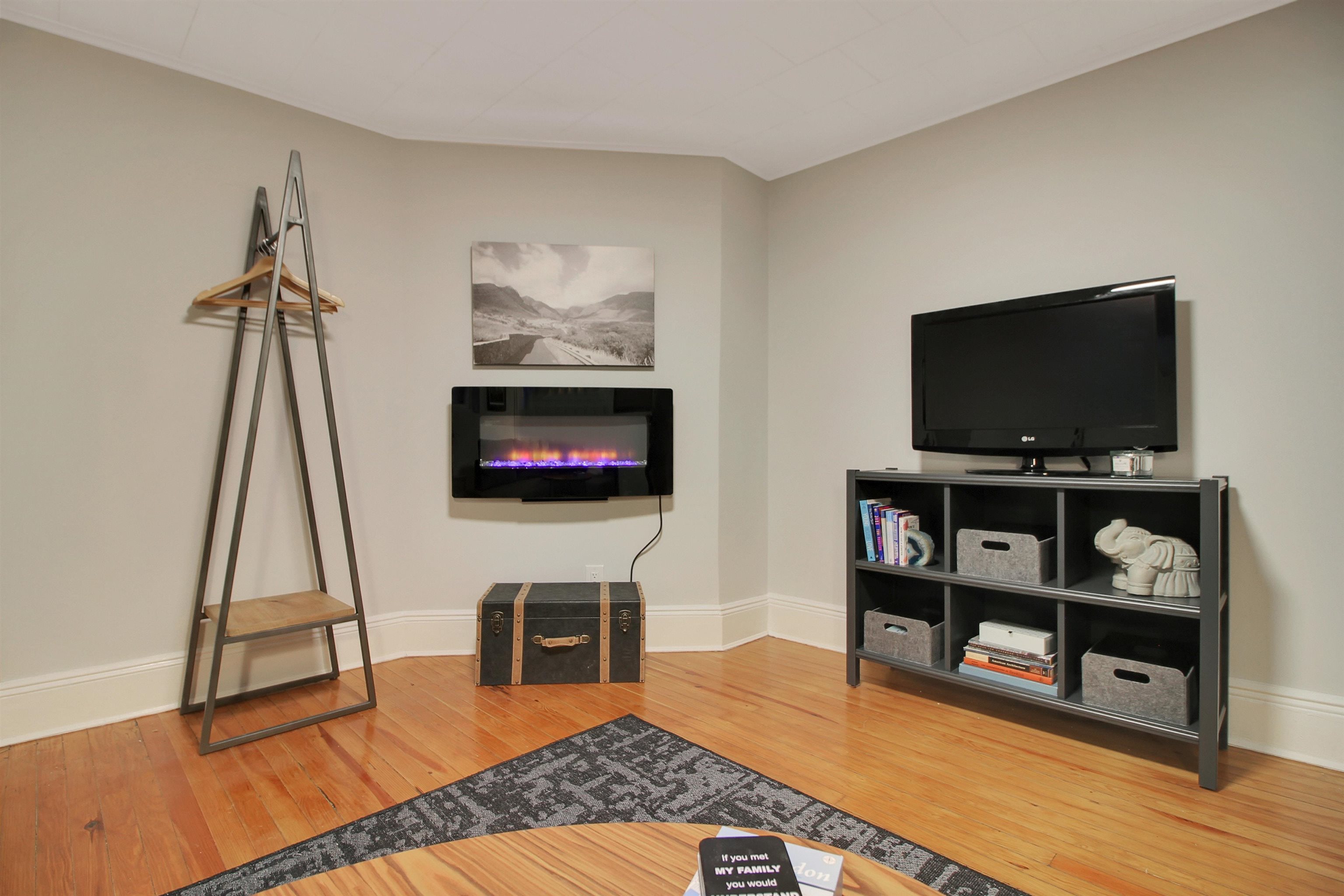 4914 PARK AVE Unit: G