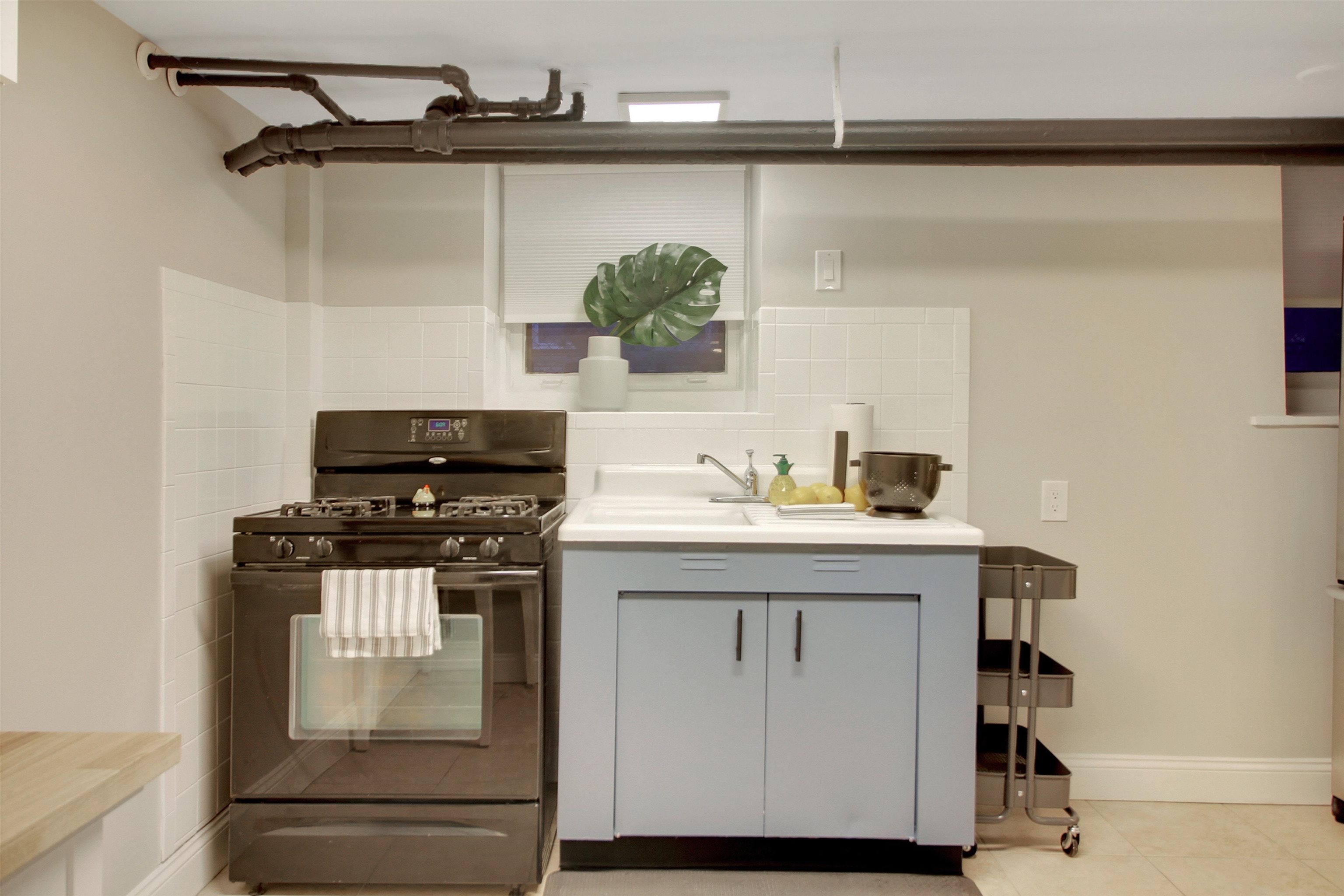 4914 PARK AVE Unit: G
