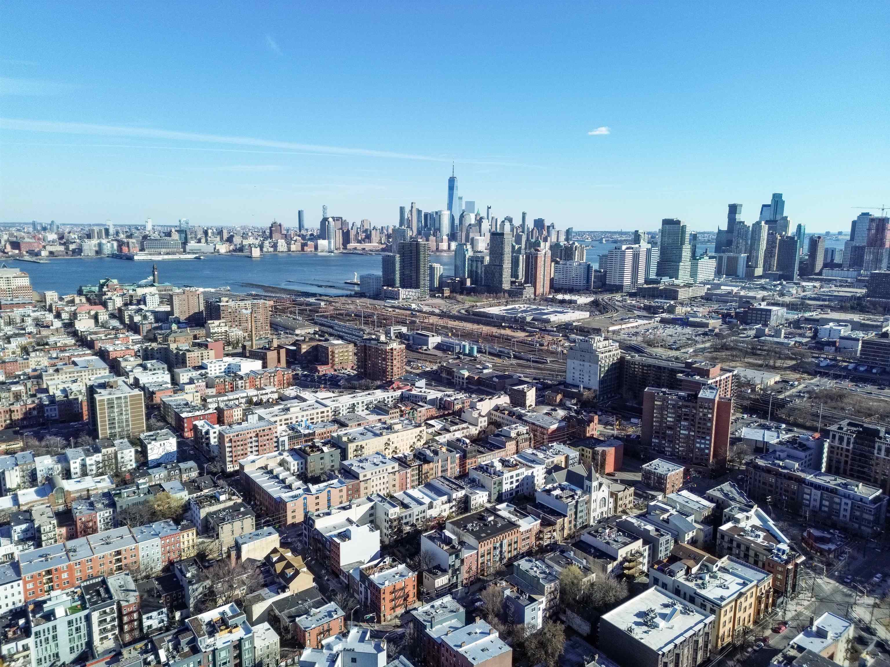 70 MADISON ST Unit: 400