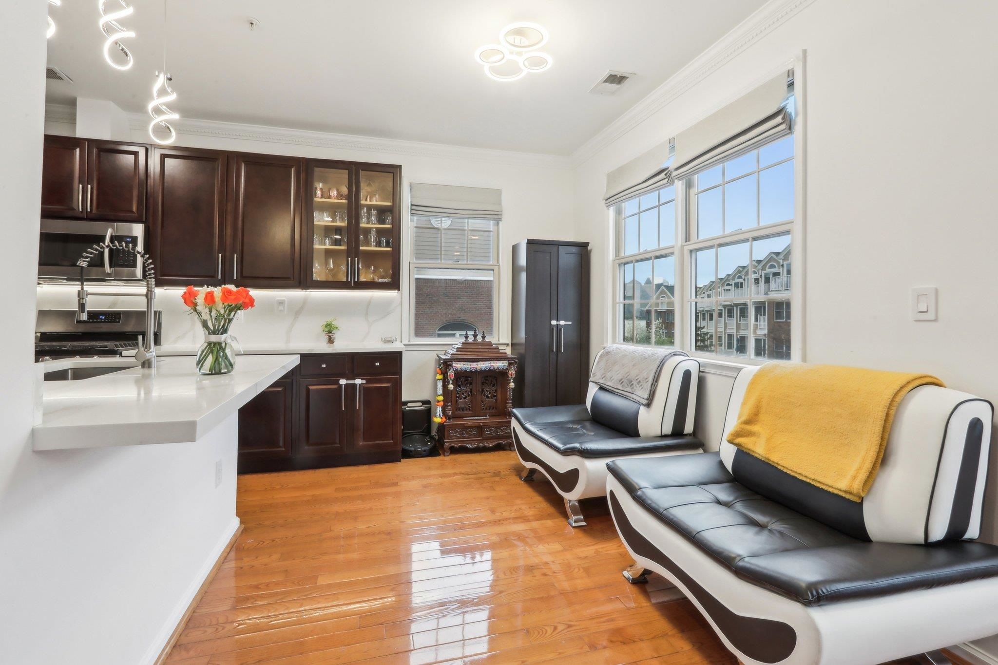333 OSWEGO CT Unit: 333