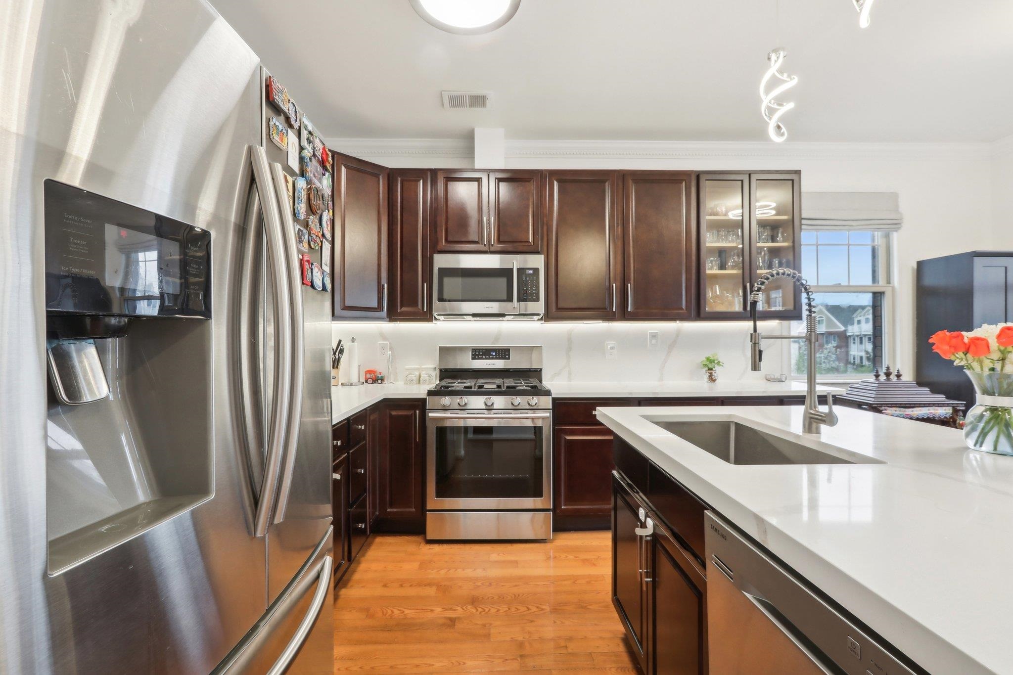 333 OSWEGO CT Unit: 333