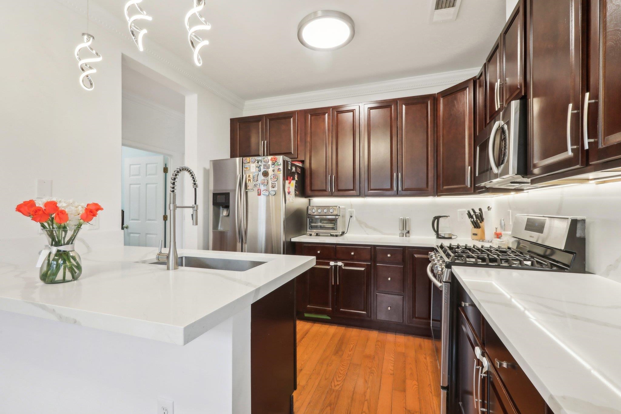 333 OSWEGO CT Unit: 333