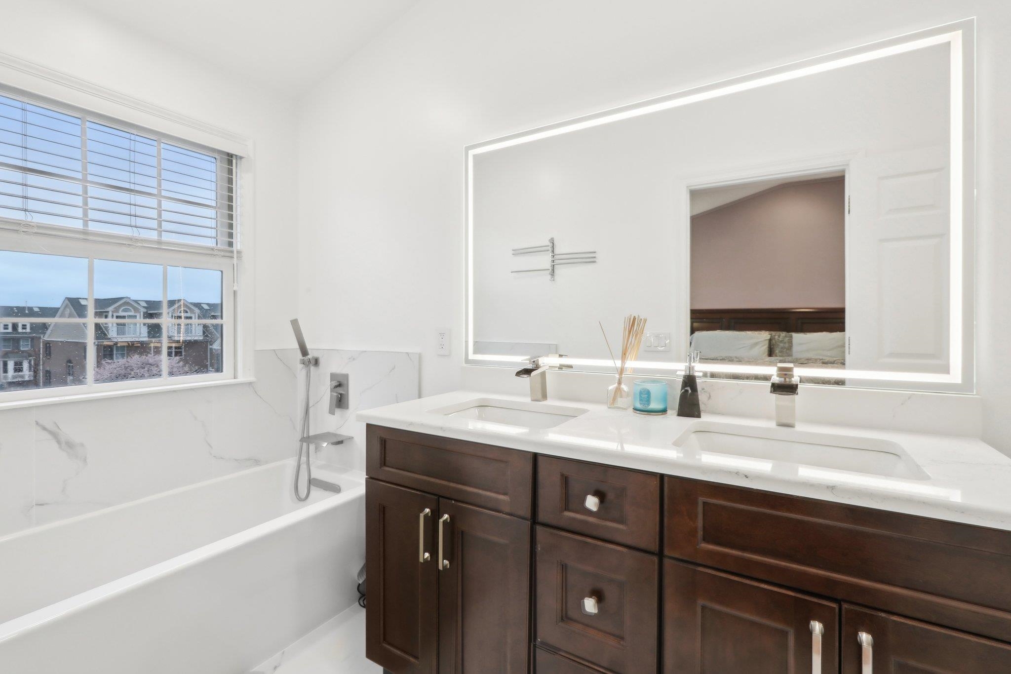 333 OSWEGO CT Unit: 333