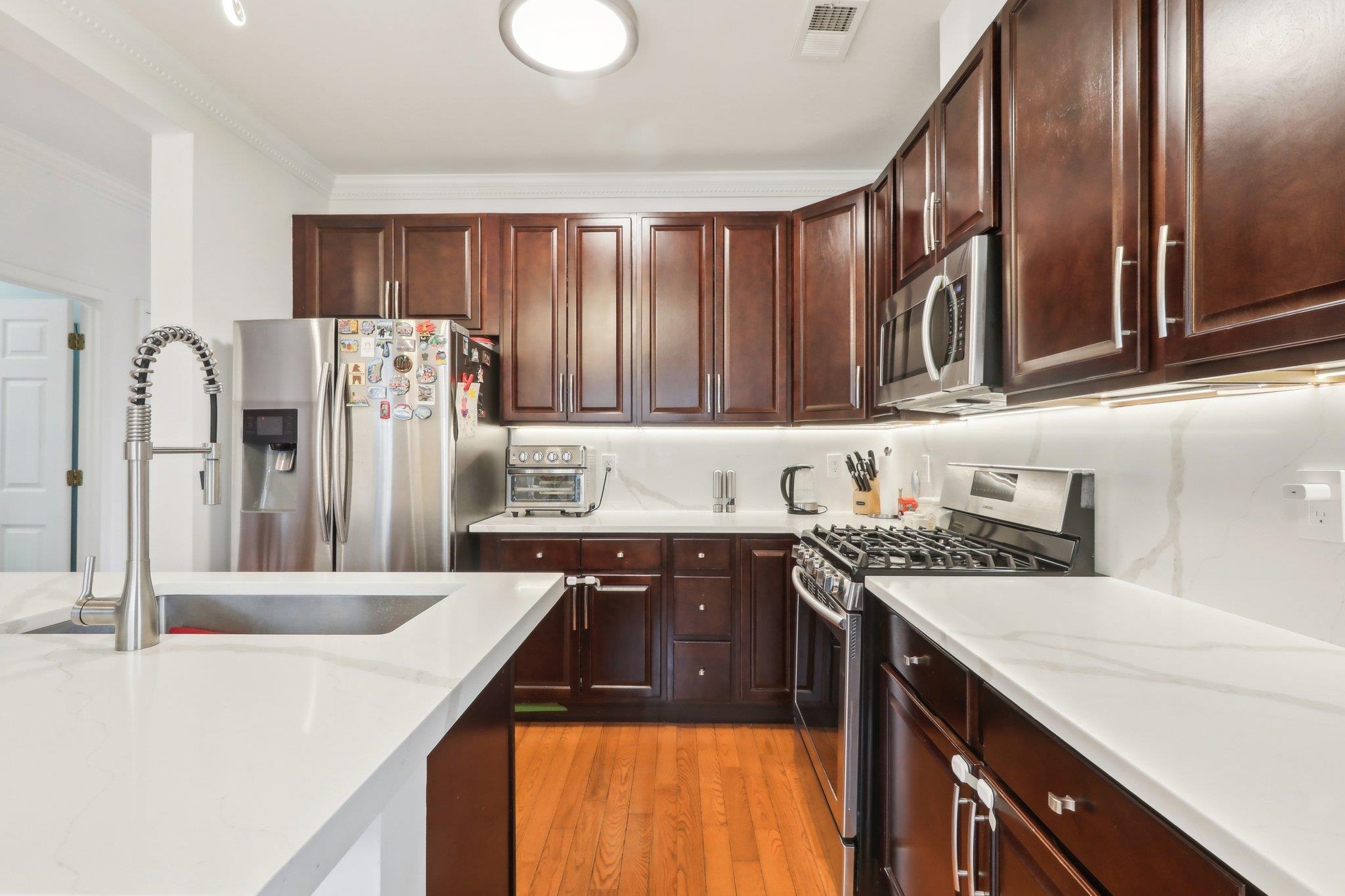 333 OSWEGO CT Unit: 333