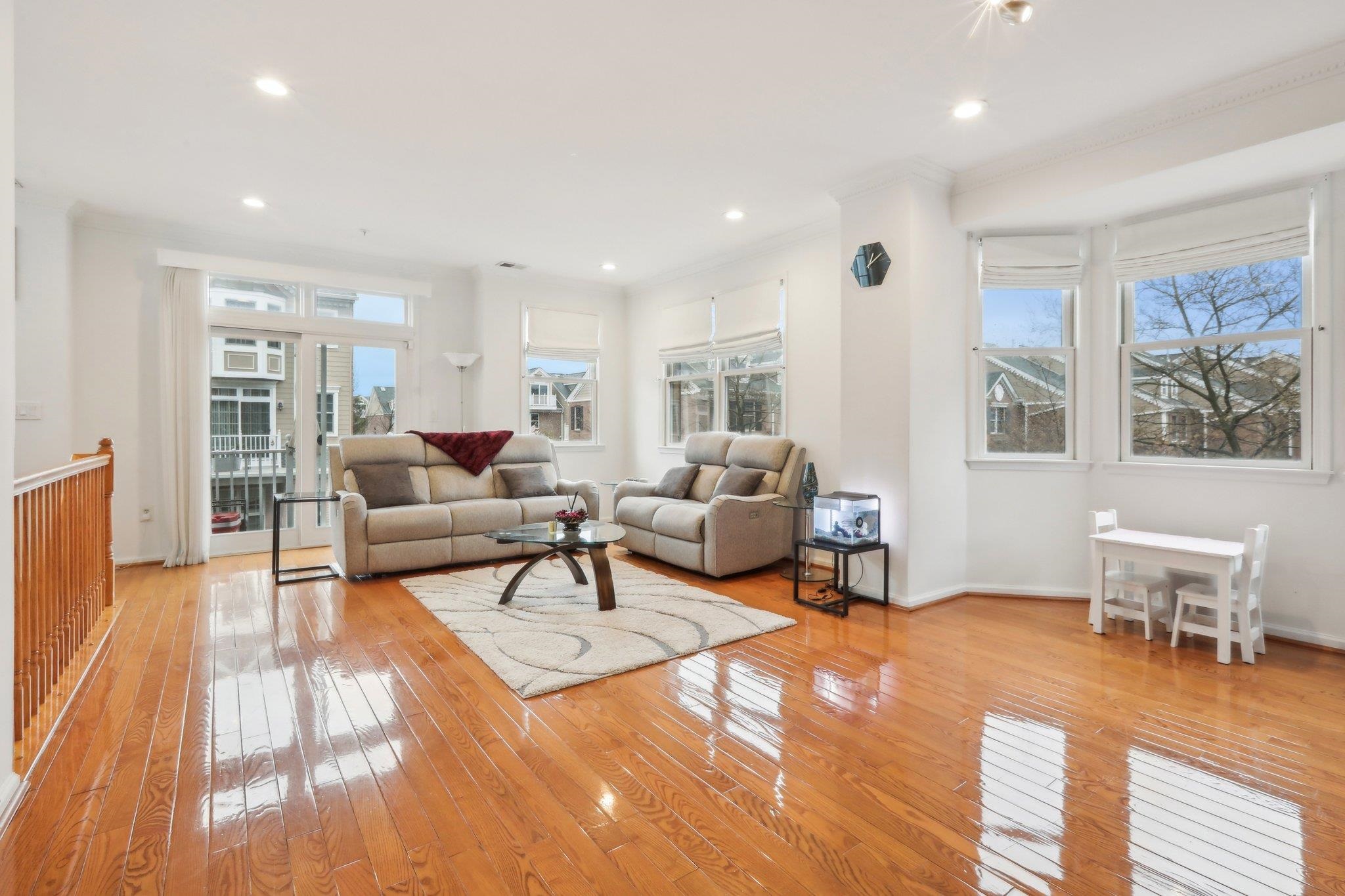 333 OSWEGO CT Unit: 333