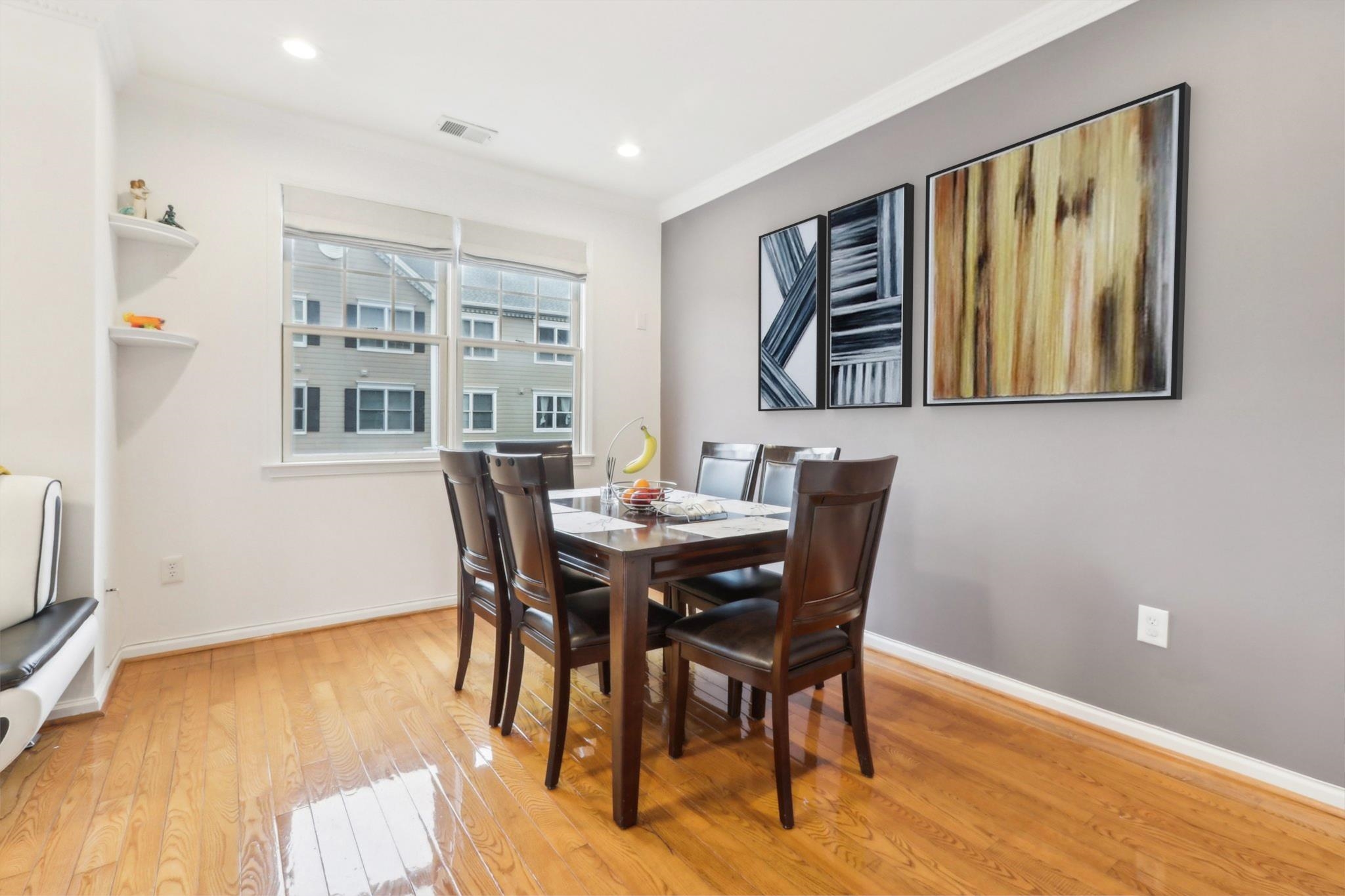 333 OSWEGO CT Unit: 333