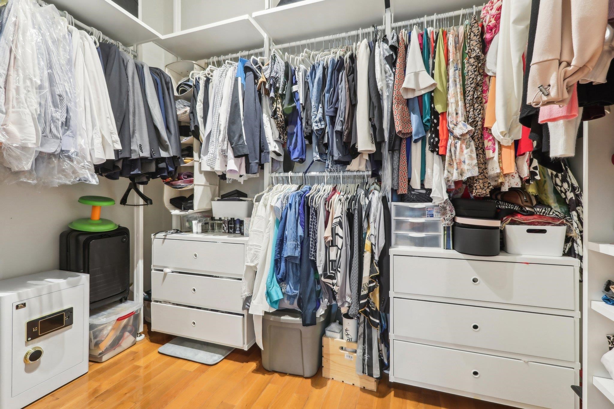333 OSWEGO CT Unit: 333