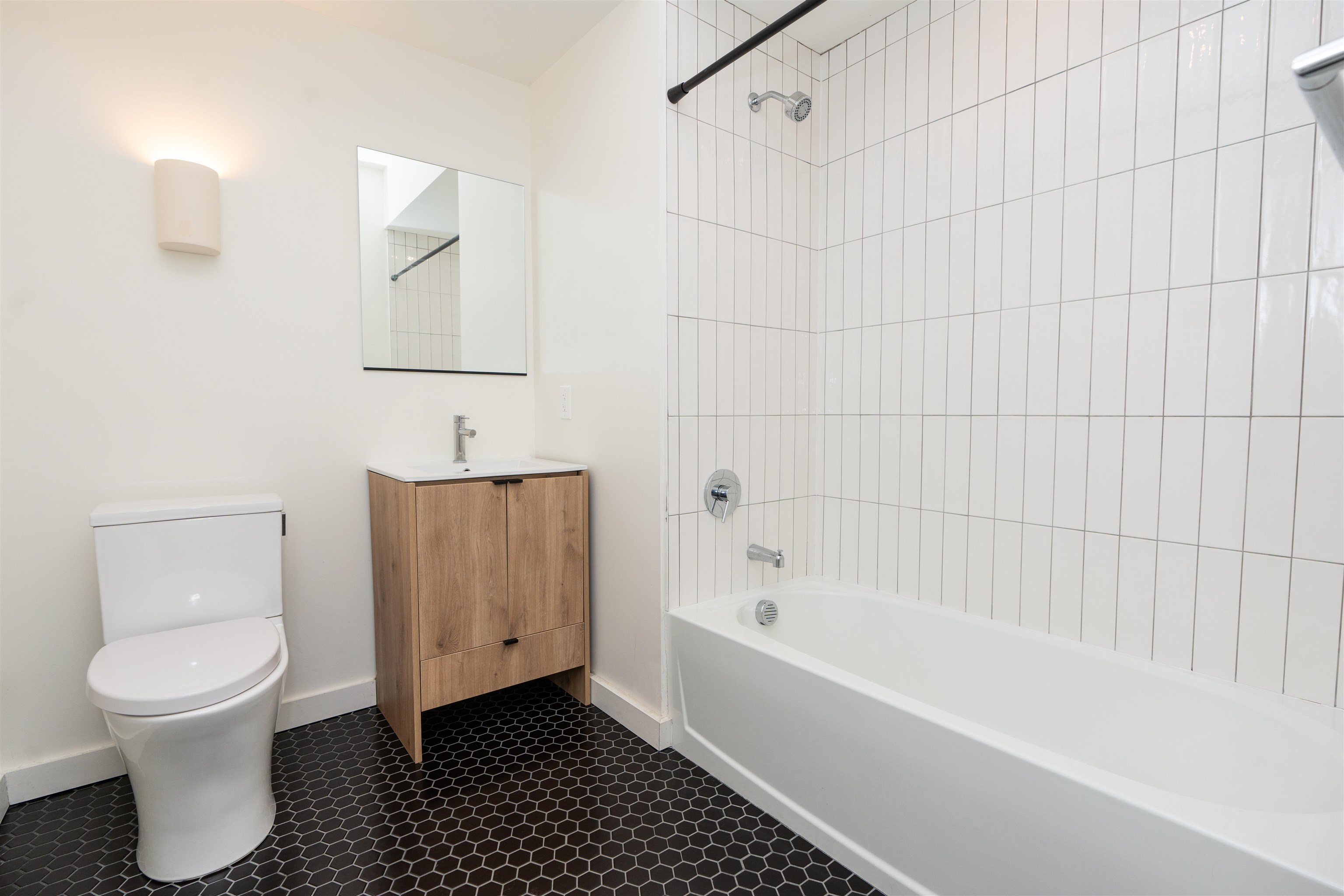 328 PACIFIC AVE Unit: 302
