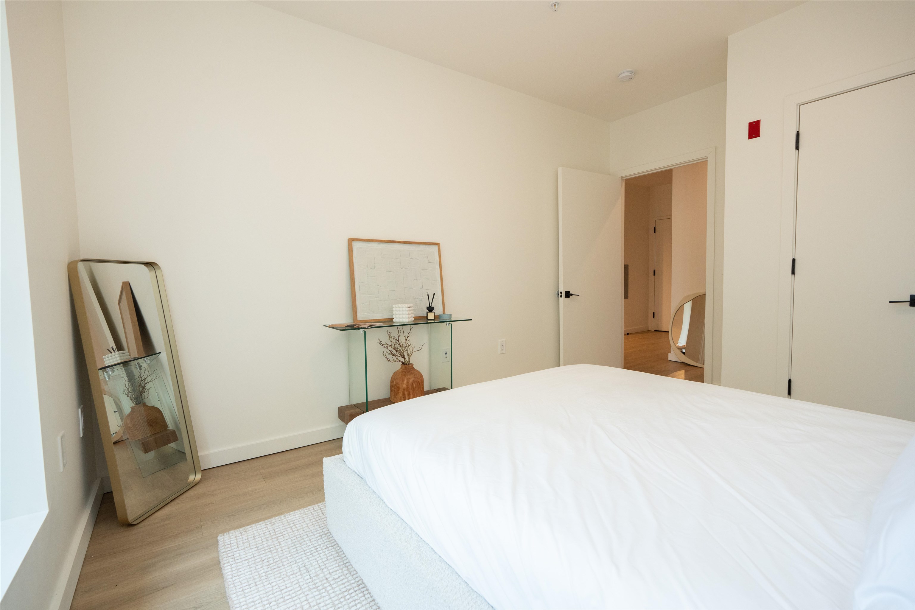 328 PACIFIC AVE Unit: 302