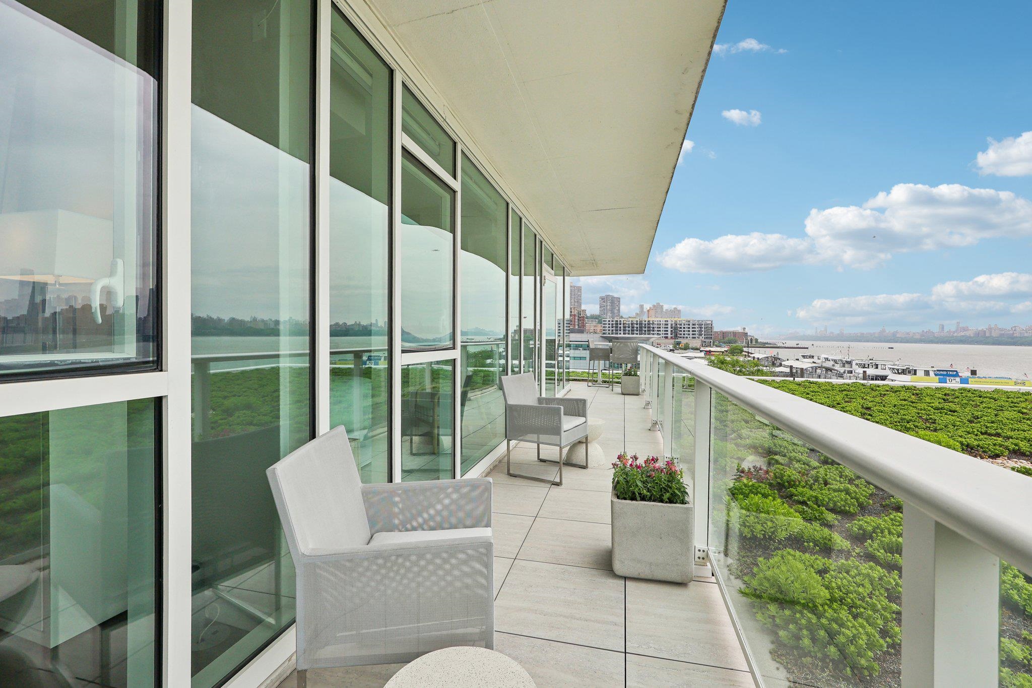 800 AVENUE AT PORT IMPERIAL Unit: 305