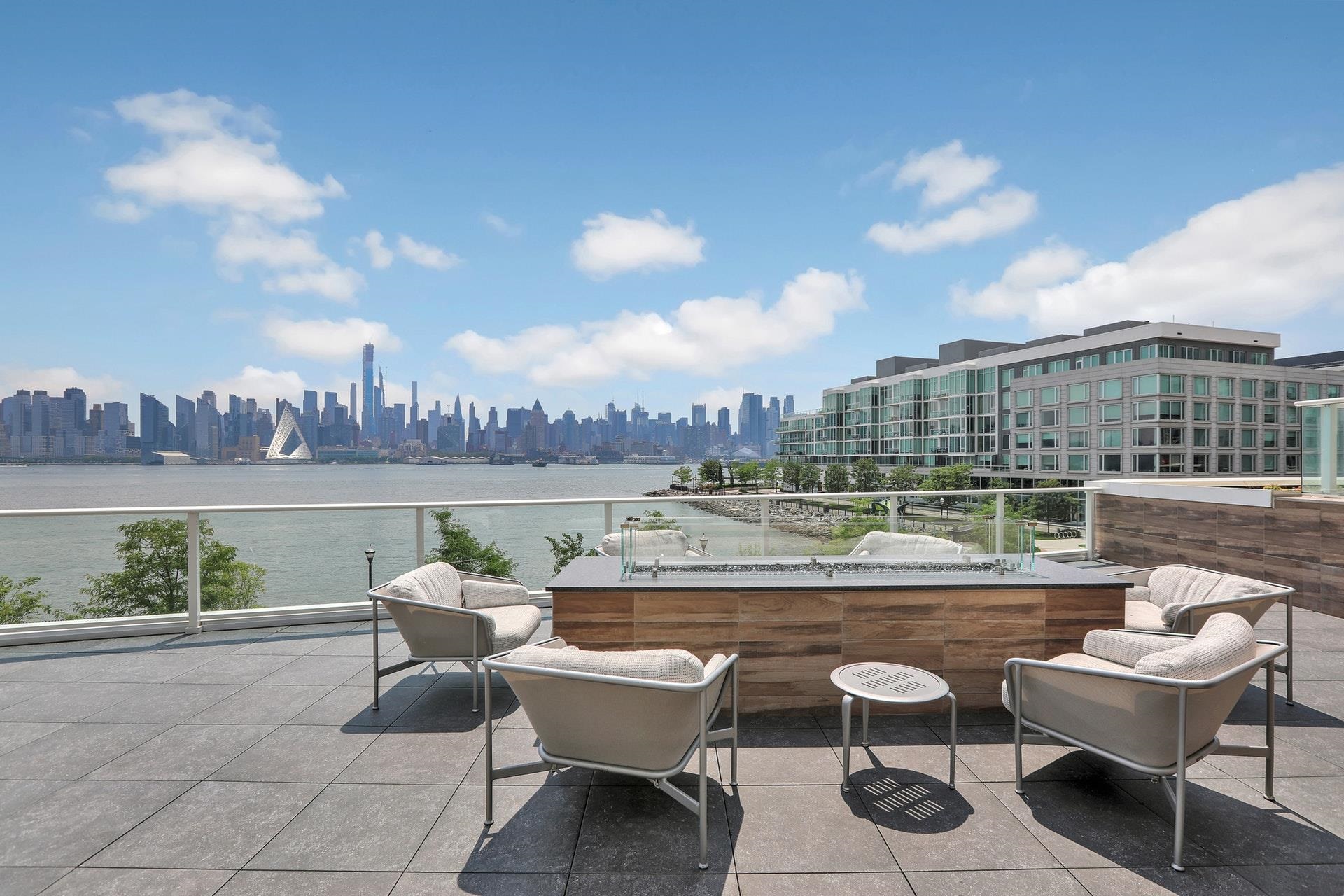 800 AVENUE AT PORT IMPERIAL Unit: 305