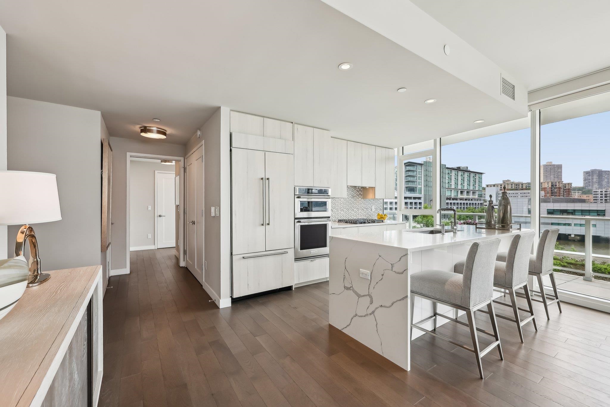 800 AVENUE AT PORT IMPERIAL Unit: 305
