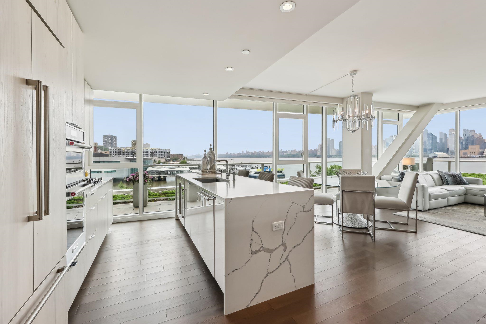 800 AVENUE AT PORT IMPERIAL Unit: 305