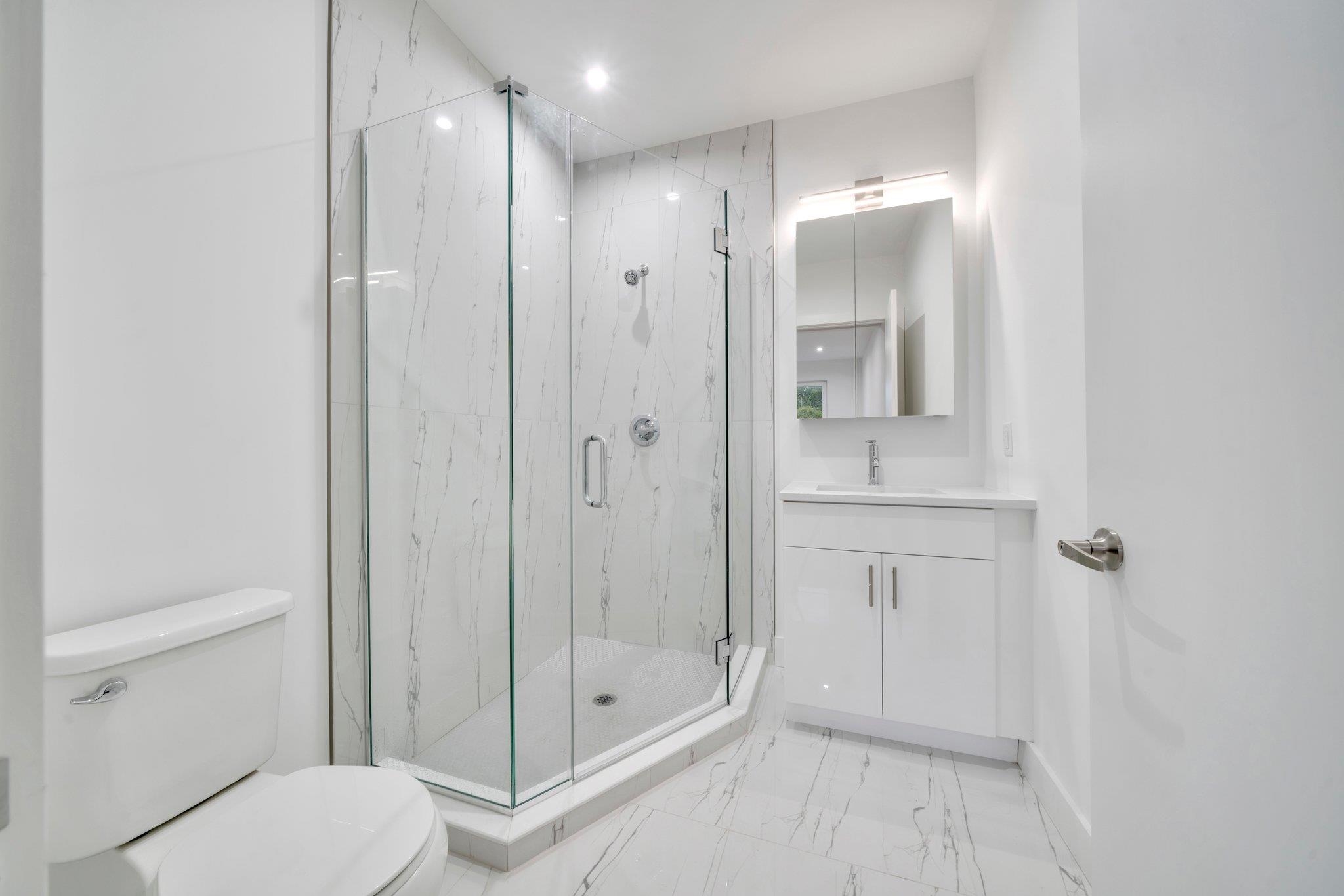3309 LIBERTY AVE Unit: 406