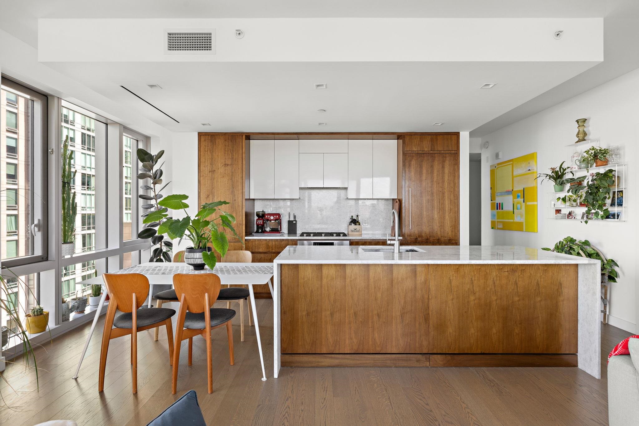 75 PARK LANE SOUTH Unit: 706