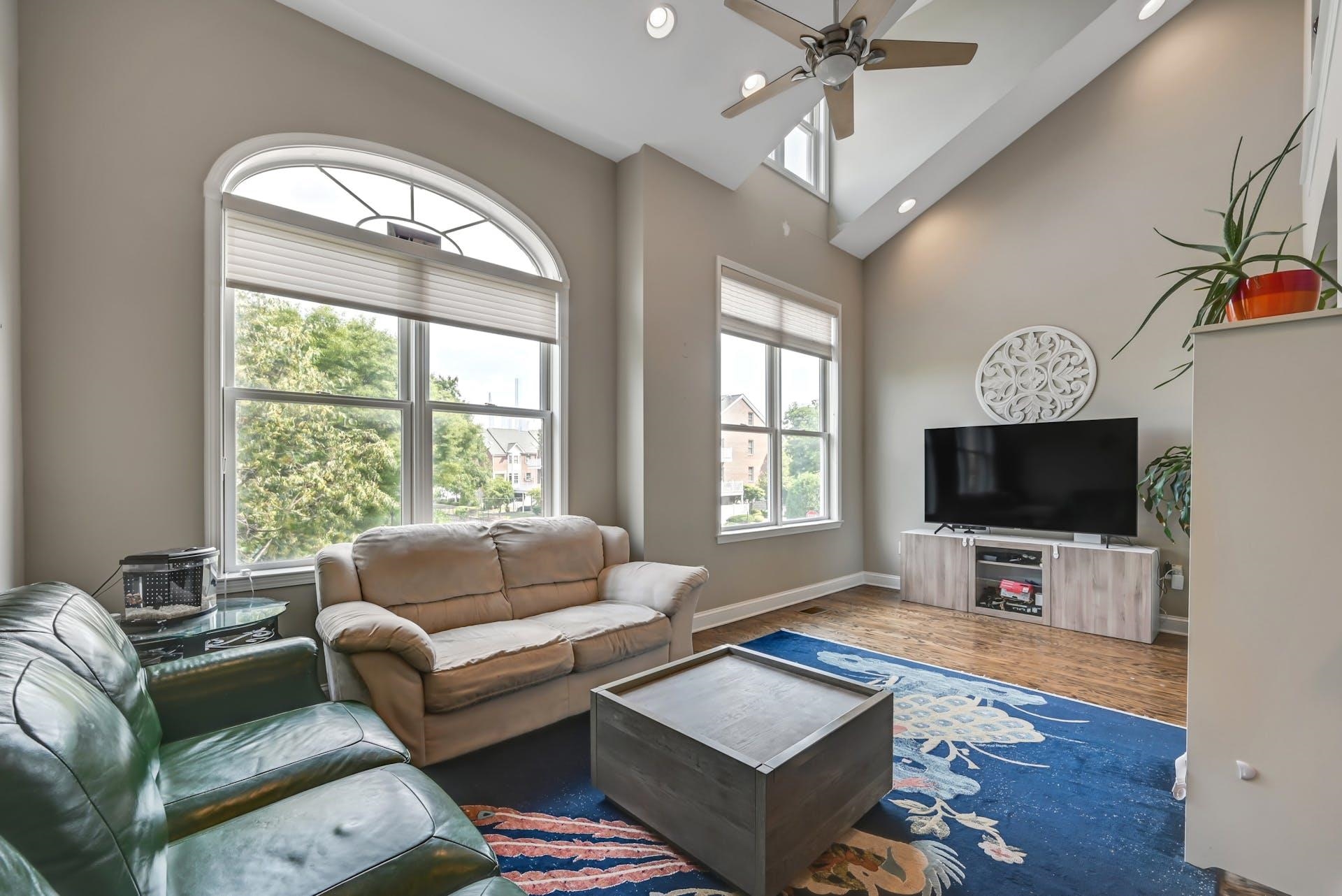 172 PRICE CT Unit: 172