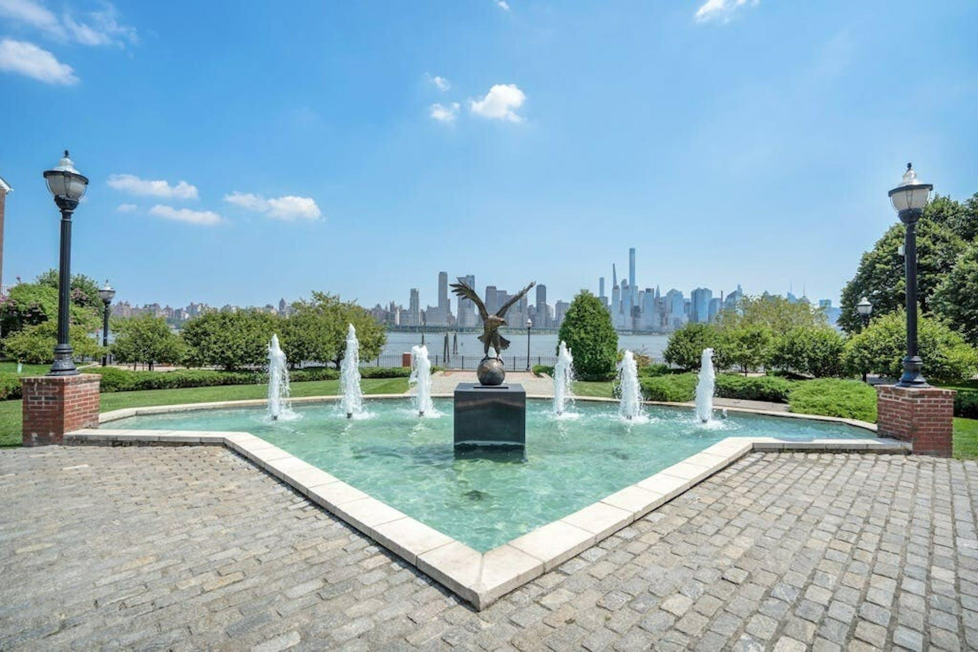 172 PRICE CT Unit: 172