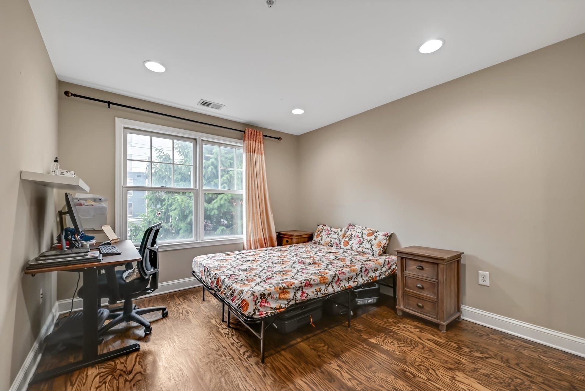 172 PRICE CT Unit: 172