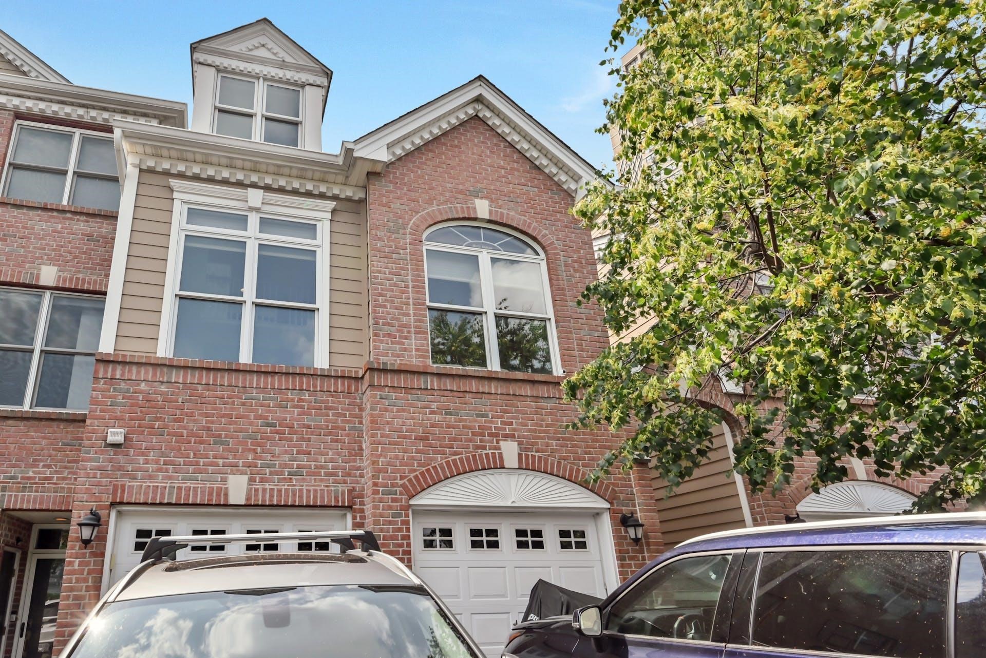 172 PRICE CT Unit: 172