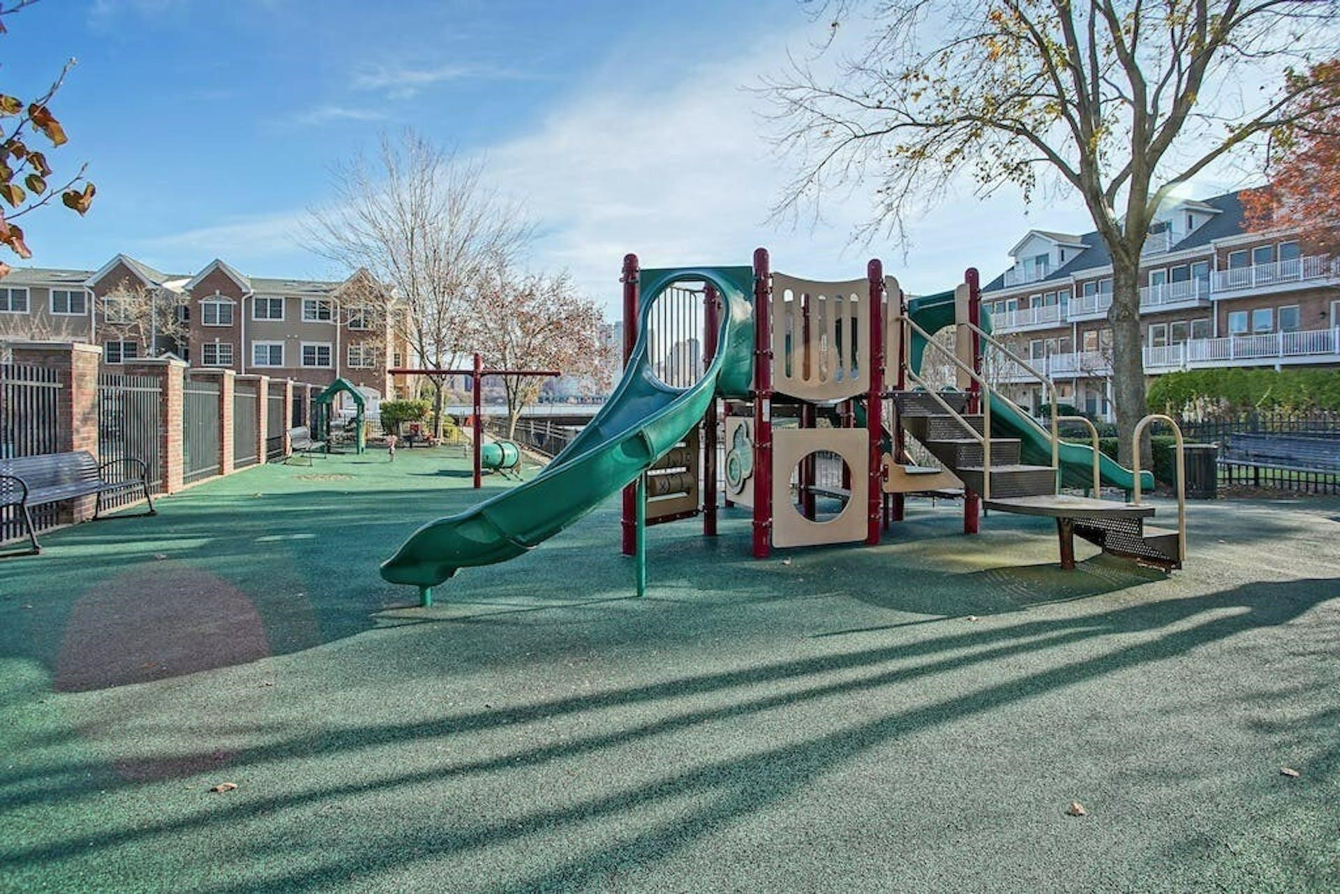 172 PRICE CT Unit: 172