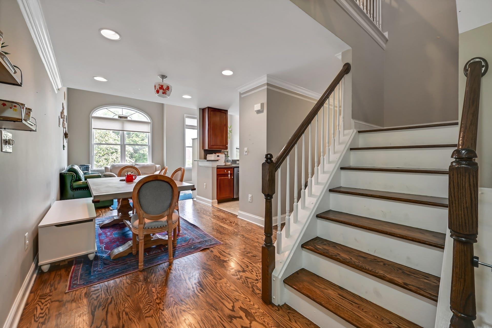 172 PRICE CT Unit: 172