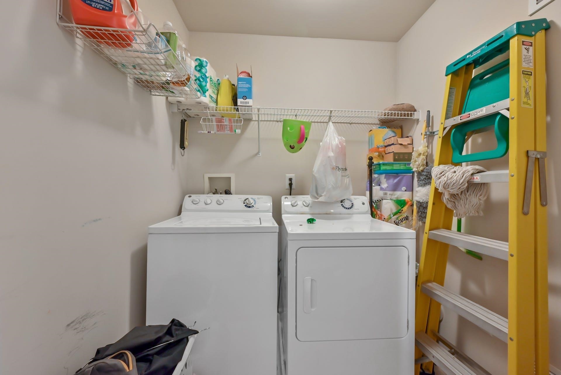 172 PRICE CT Unit: 172