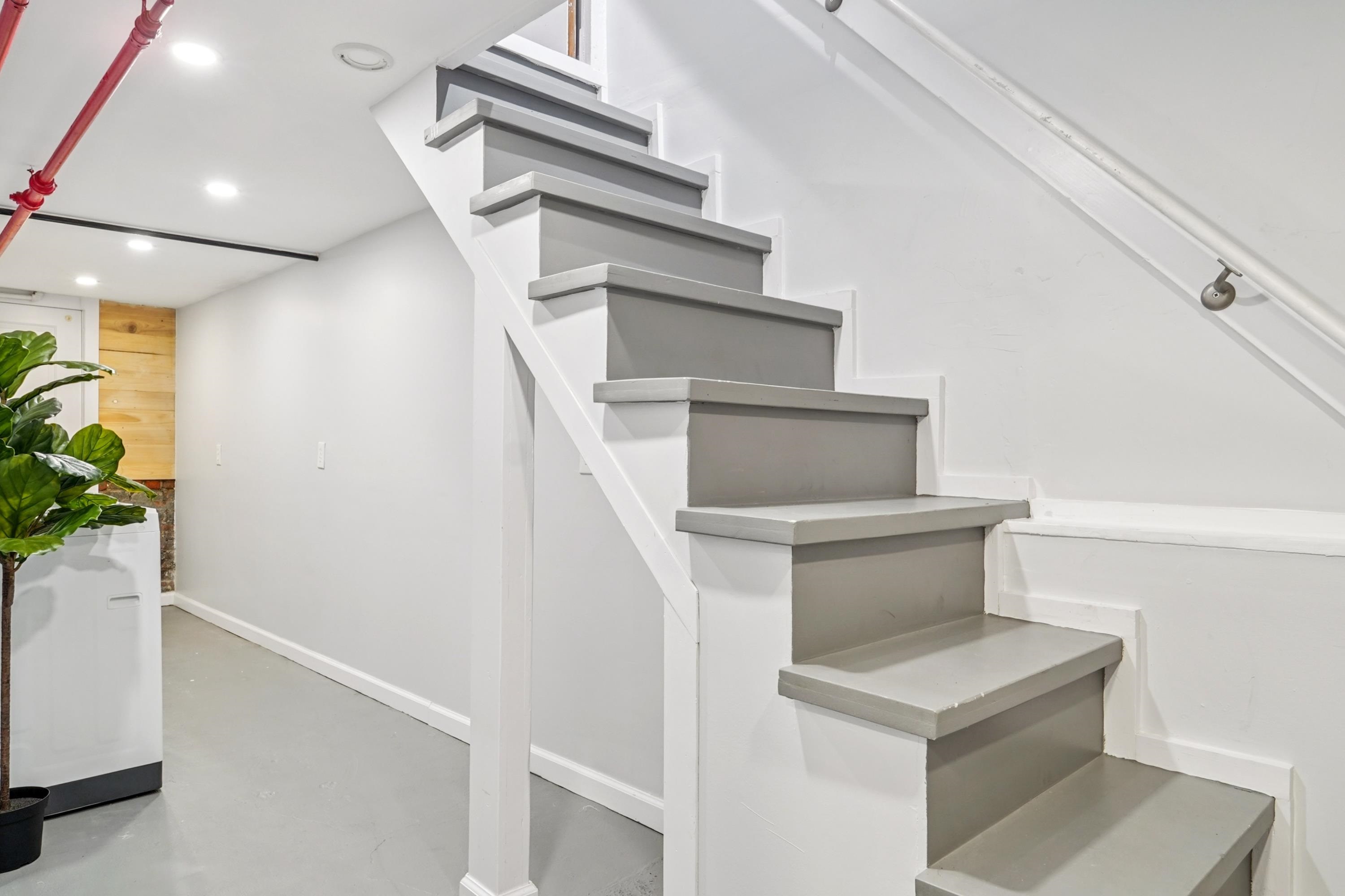 89 PROSPECT ST