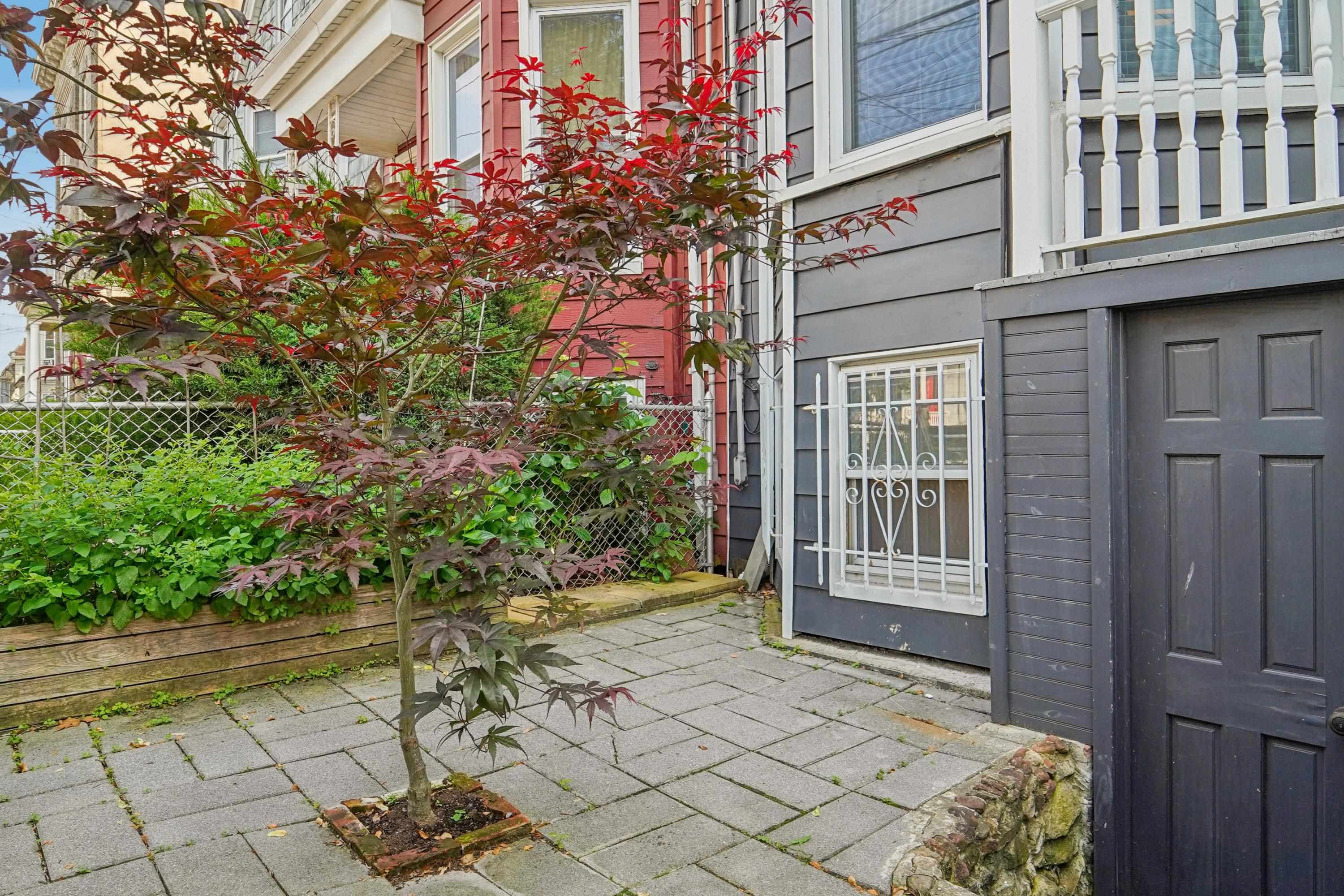89 PROSPECT ST