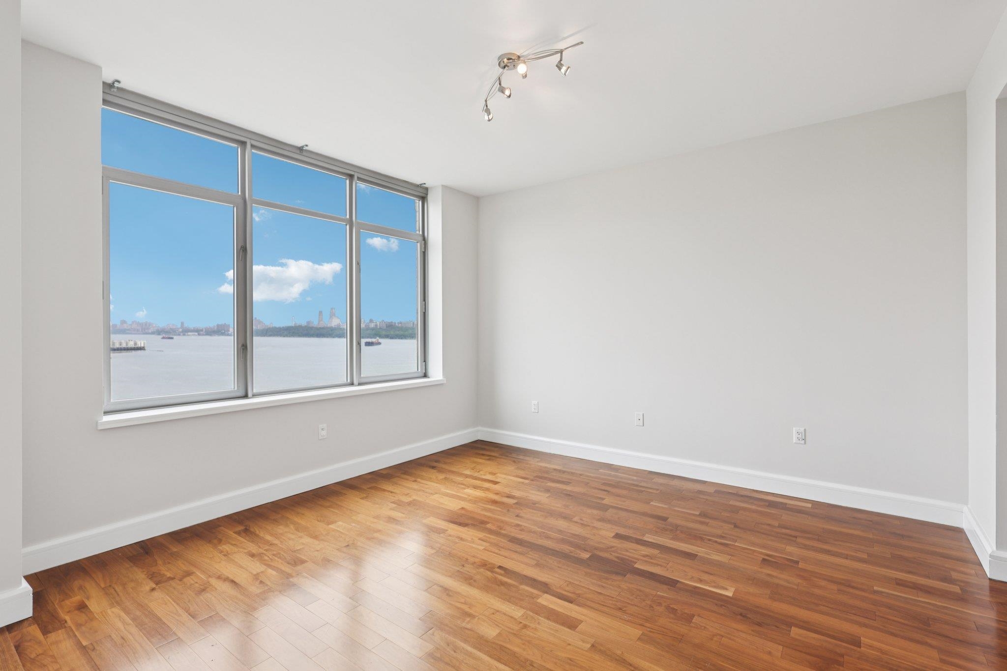 8100 RIVER RD Unit: 1215