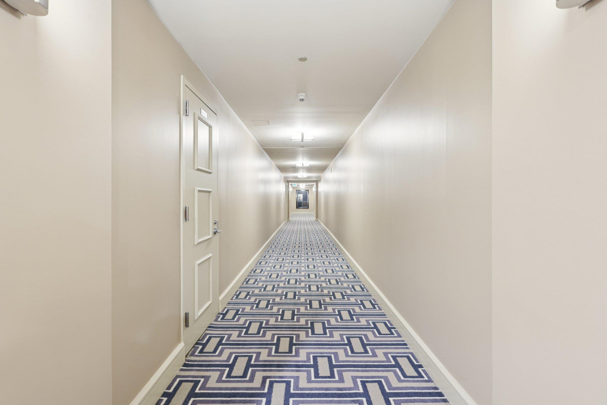 8100 RIVER RD Unit: 1215