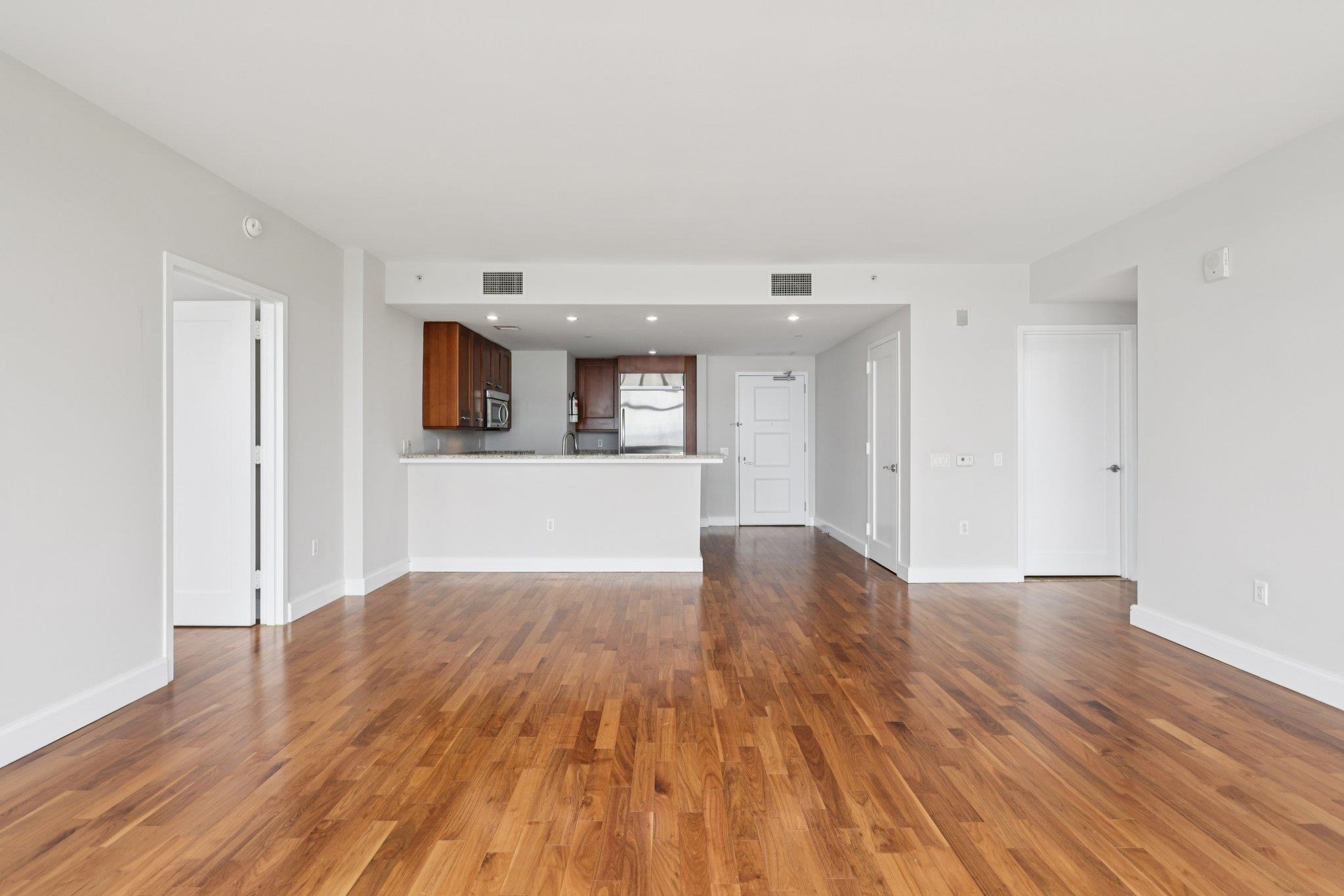 8100 RIVER RD Unit: 1215