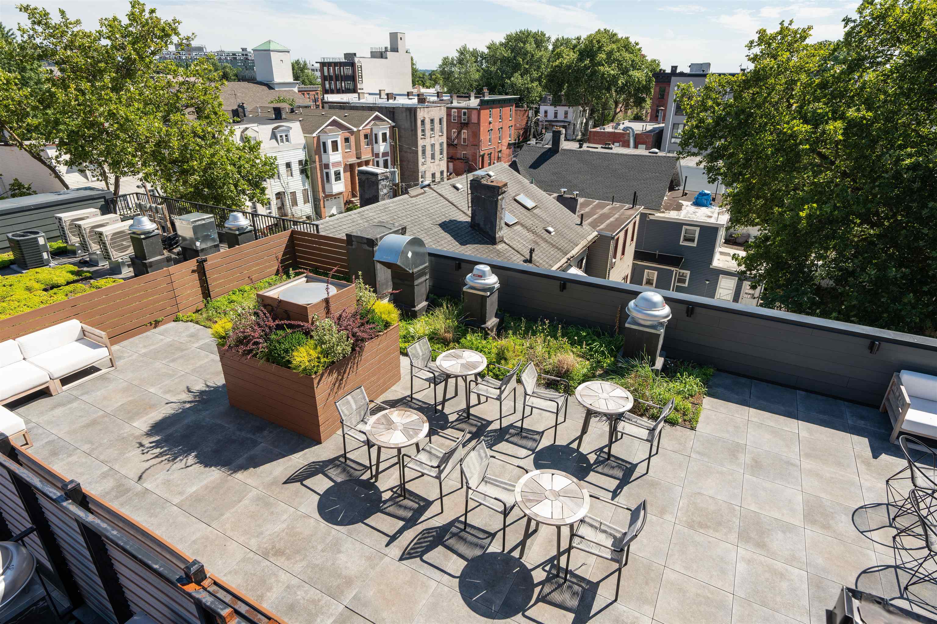 328 PACIFIC AVE Unit: 203