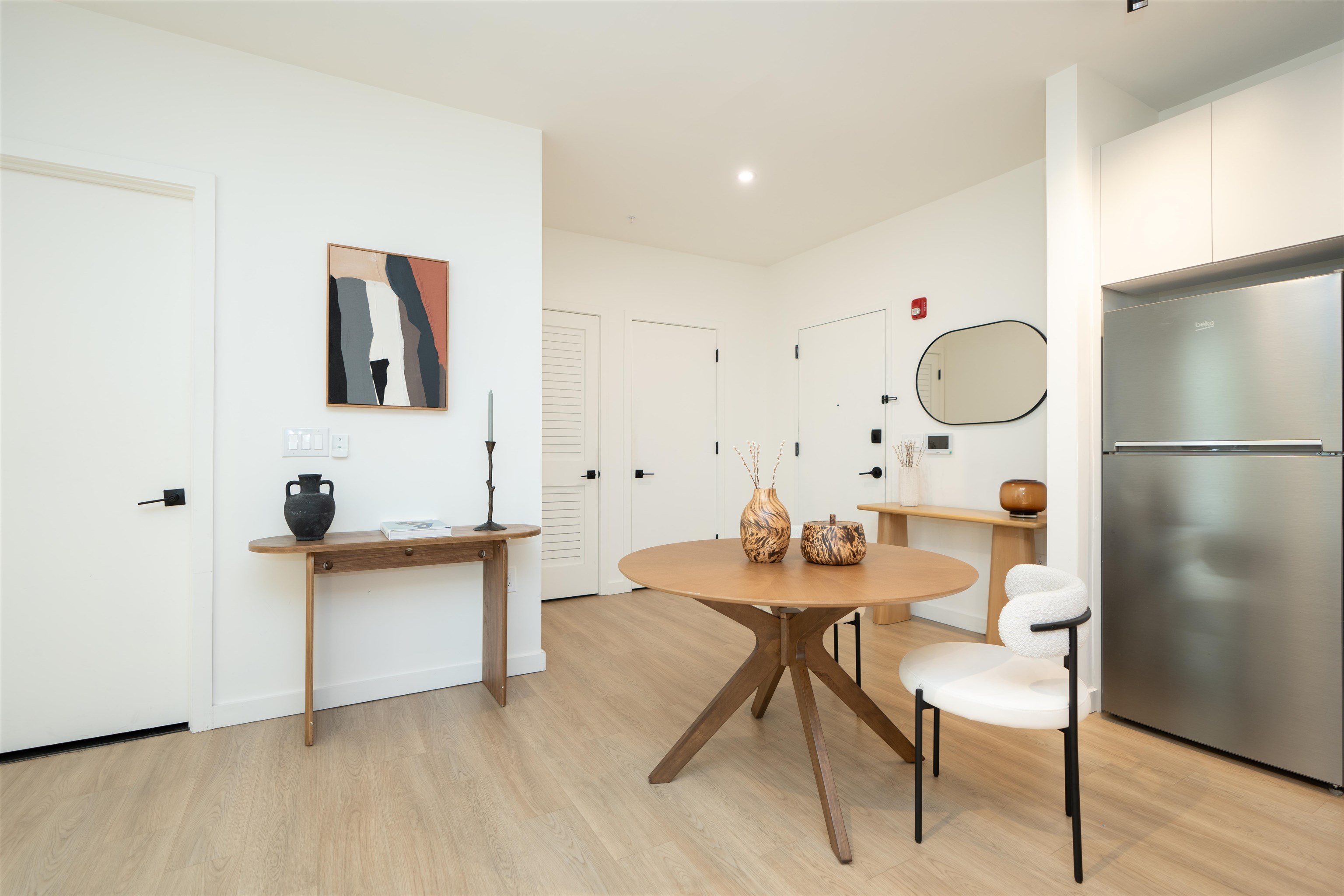 328 PACIFIC AVE Unit: 203